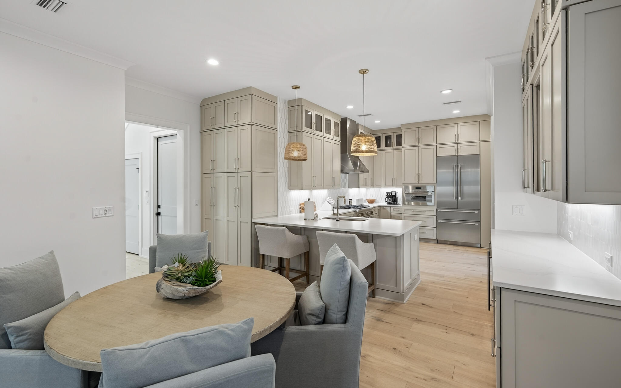 LAKESIDE AT BLUE MOUNTAIN BEACH - Residential