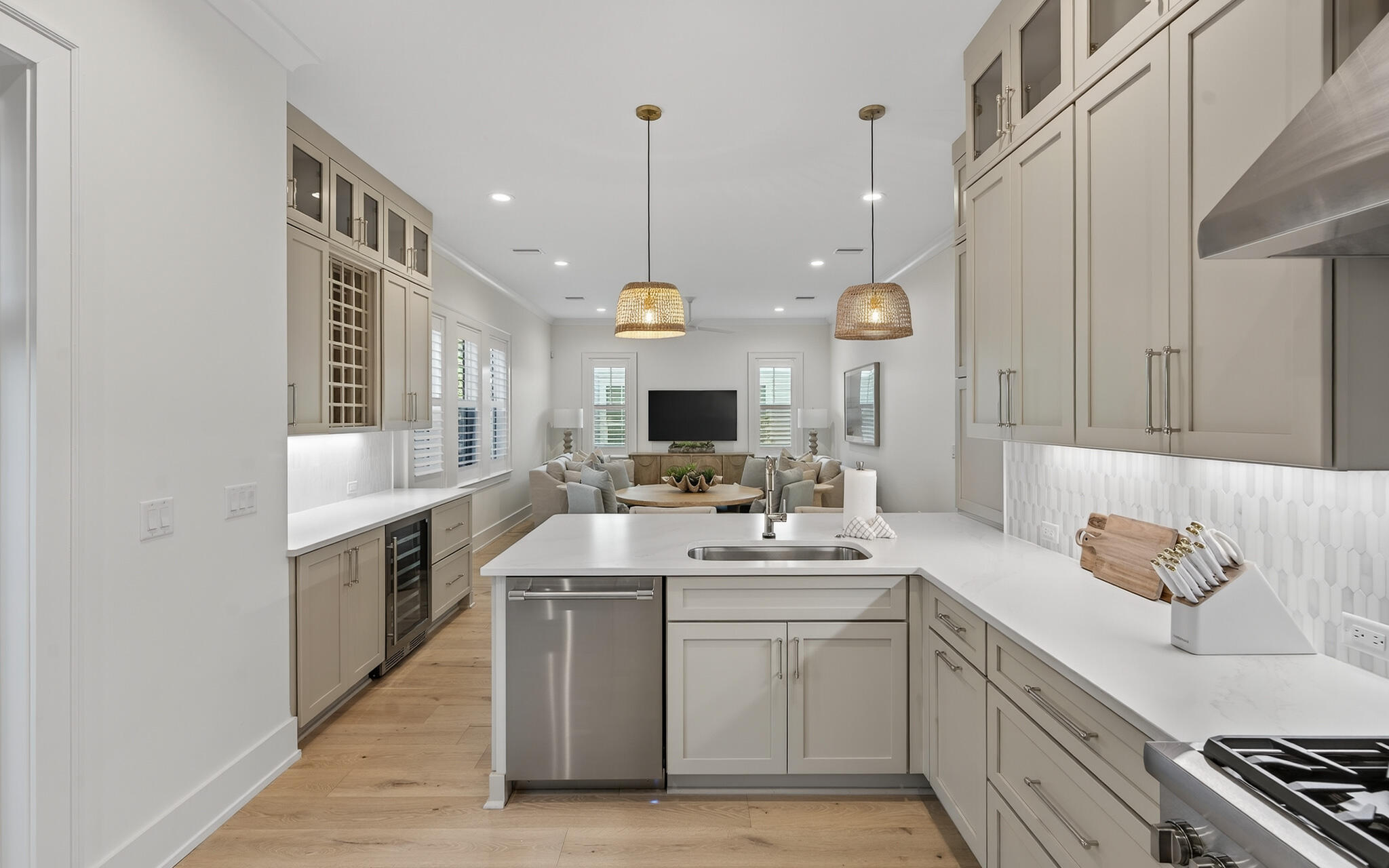 LAKESIDE AT BLUE MOUNTAIN BEACH - Residential