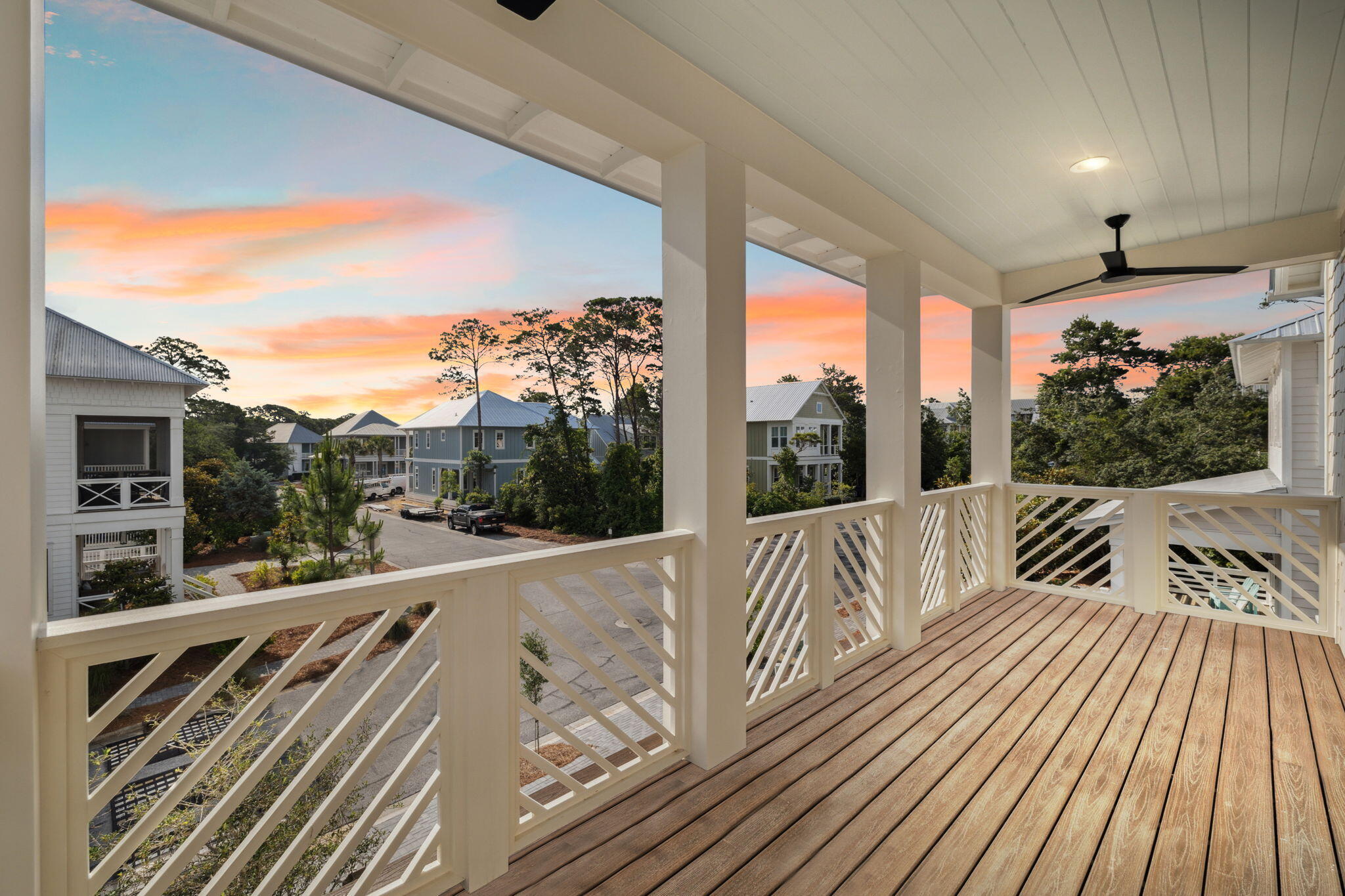 LAKESIDE AT BLUE MOUNTAIN BEACH - Residential