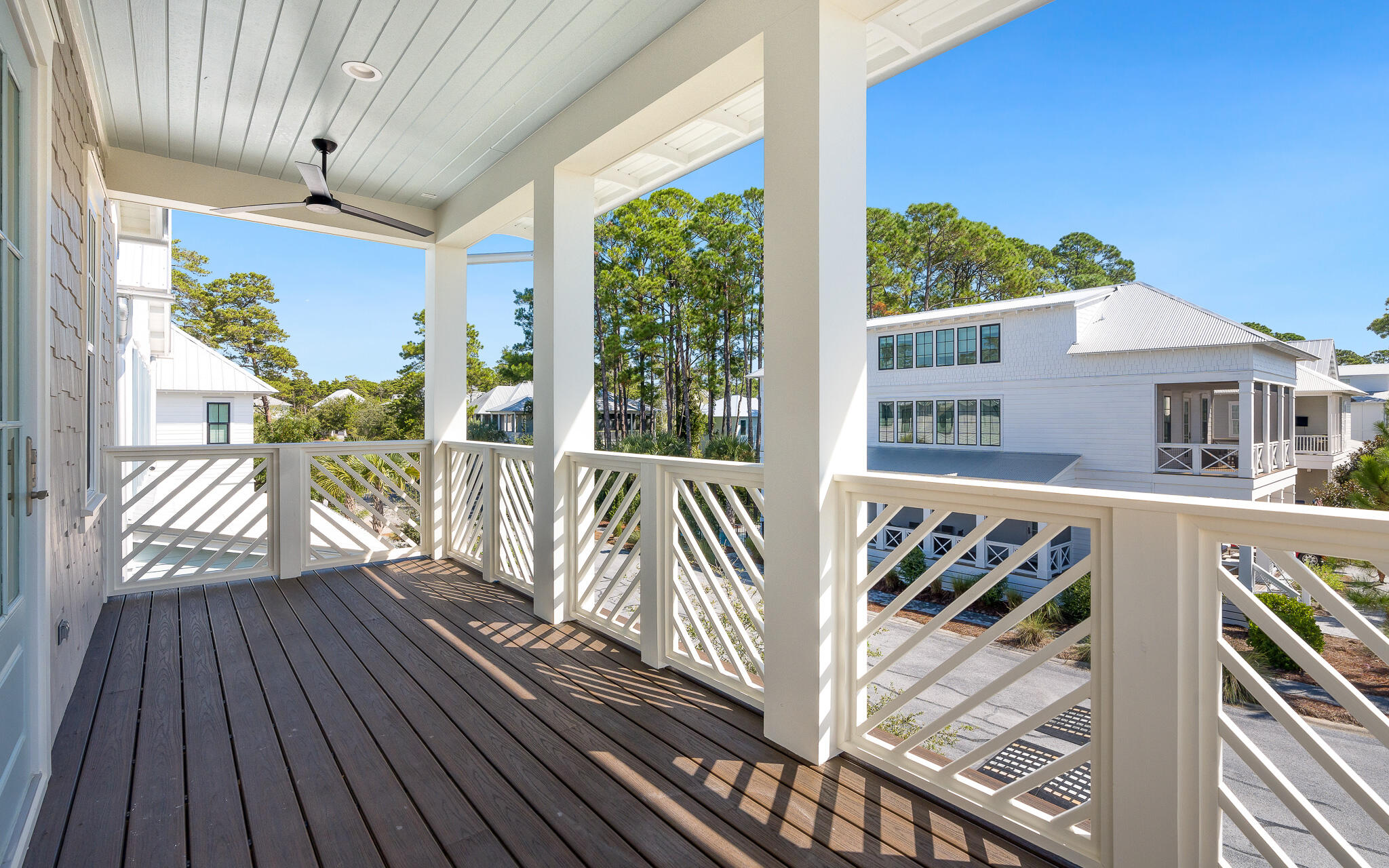 LAKESIDE AT BLUE MOUNTAIN BEACH - Residential