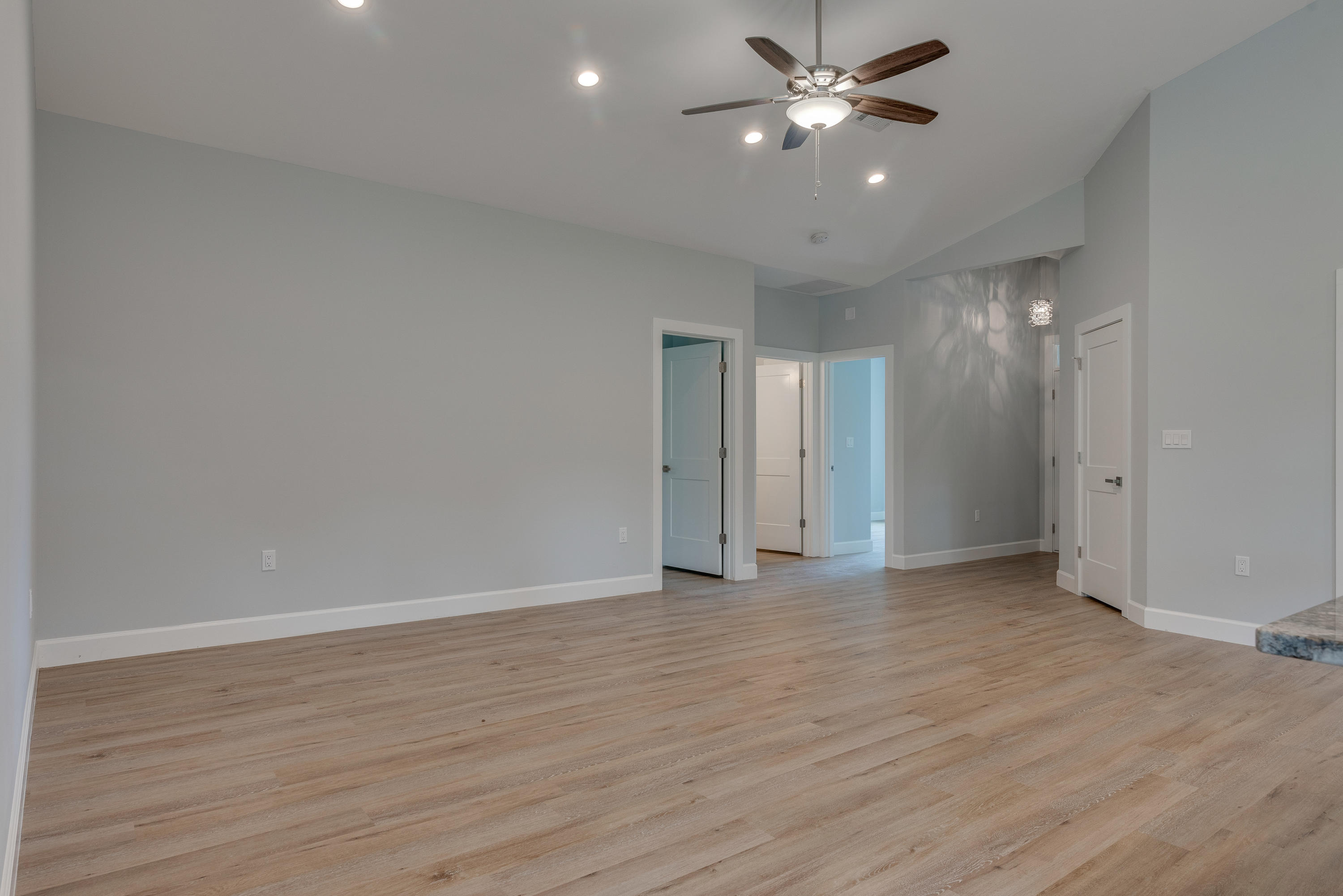 EVERGREEN SHORES 1ST ADDN - Residential