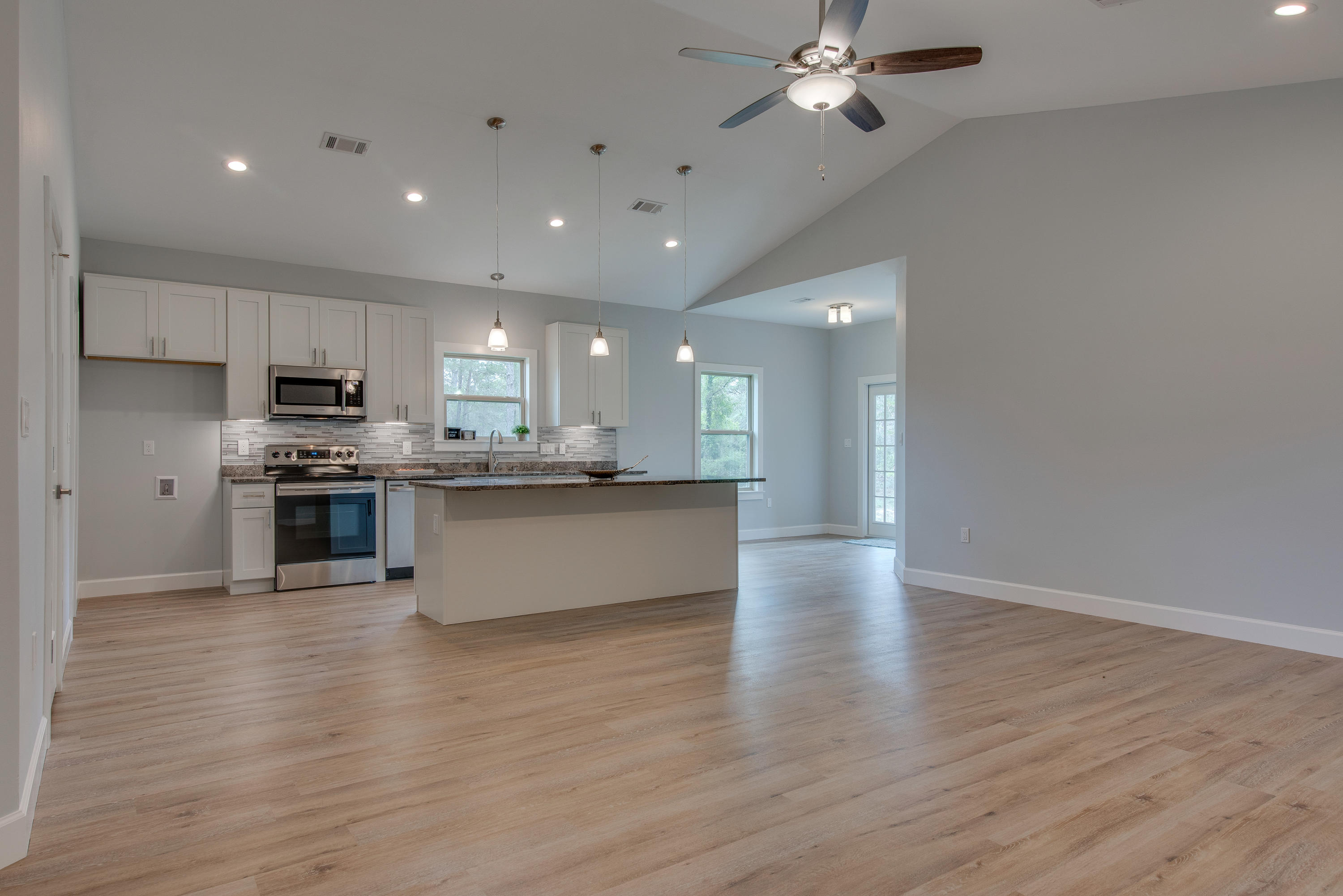 EVERGREEN SHORES 1ST ADDN - Residential