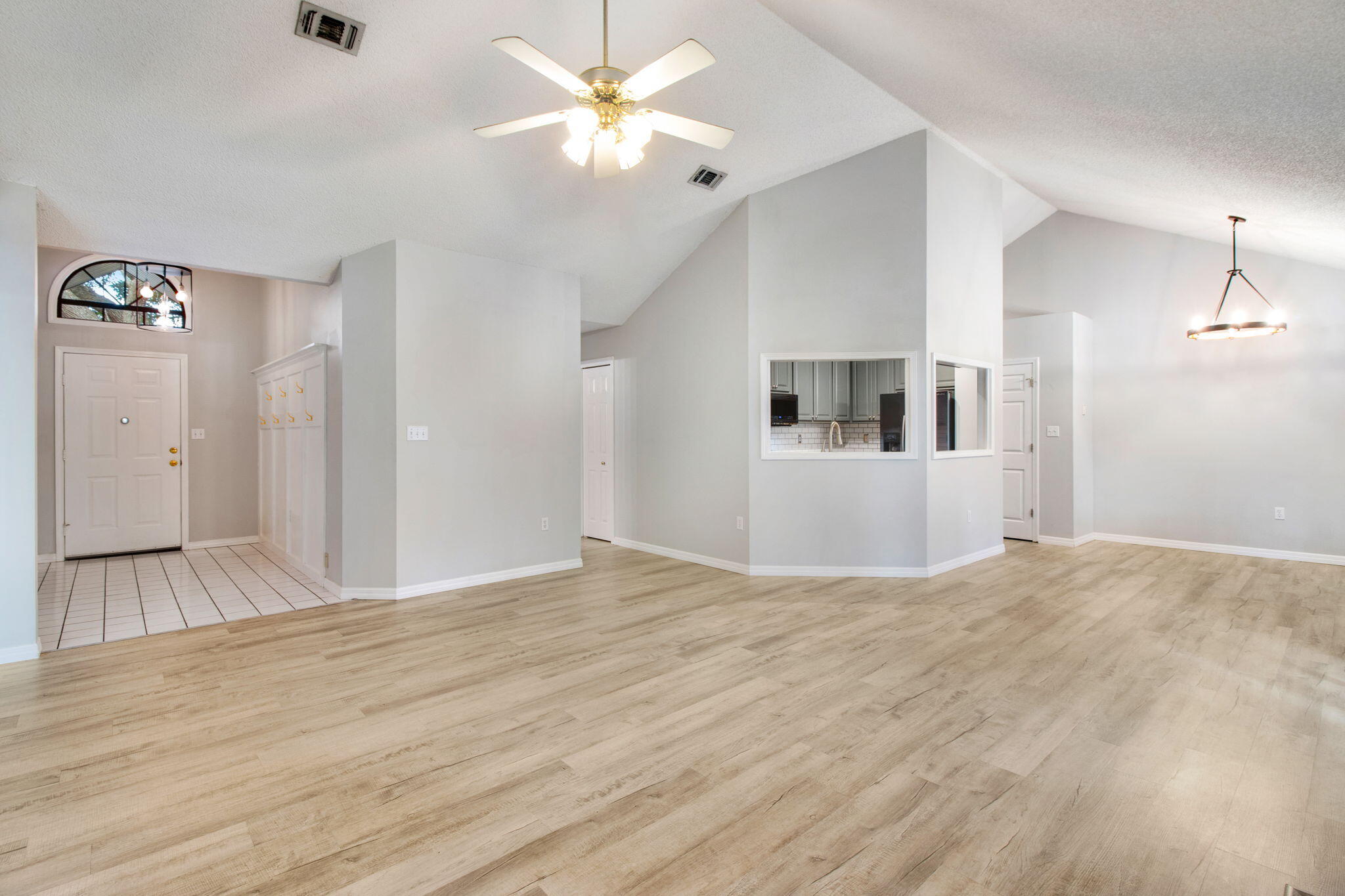 HOLLEY BY THE SEA - Residential