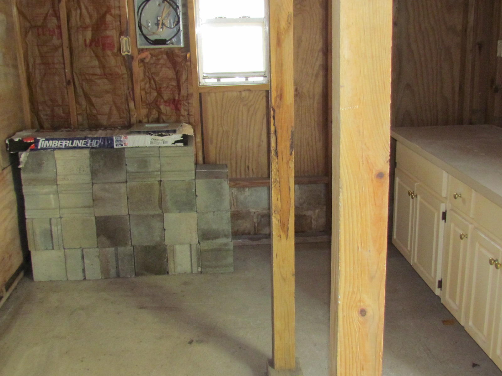 COLLEGE OAKS - Residential Lease