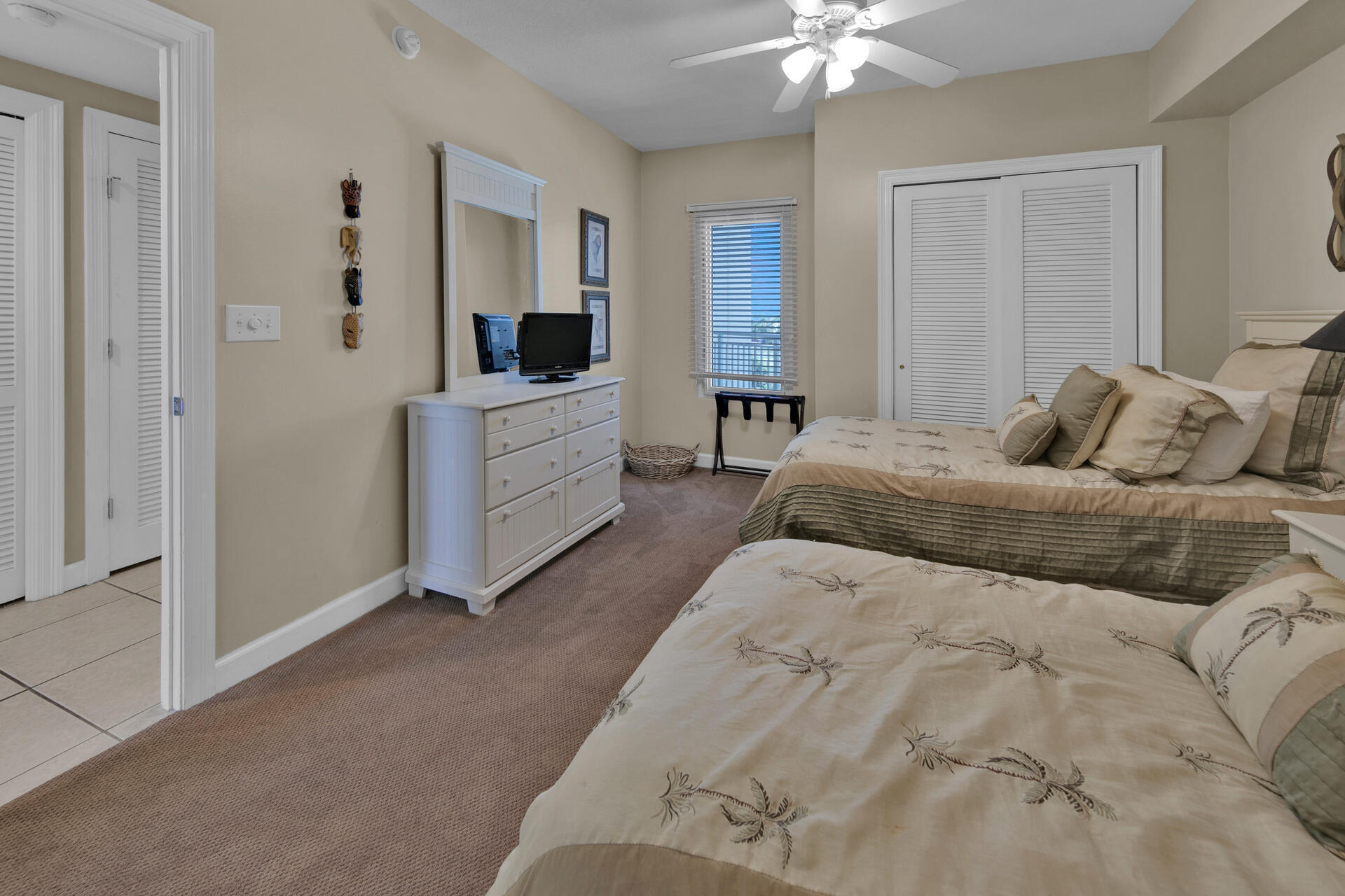 STERLING SHORES - Residential