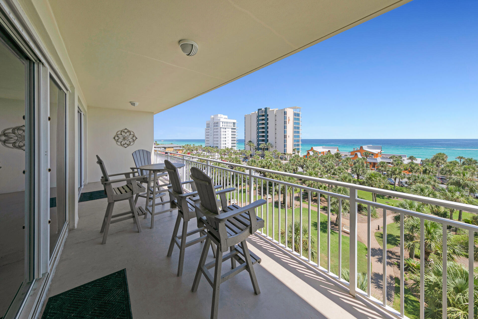 STERLING SHORES - Residential