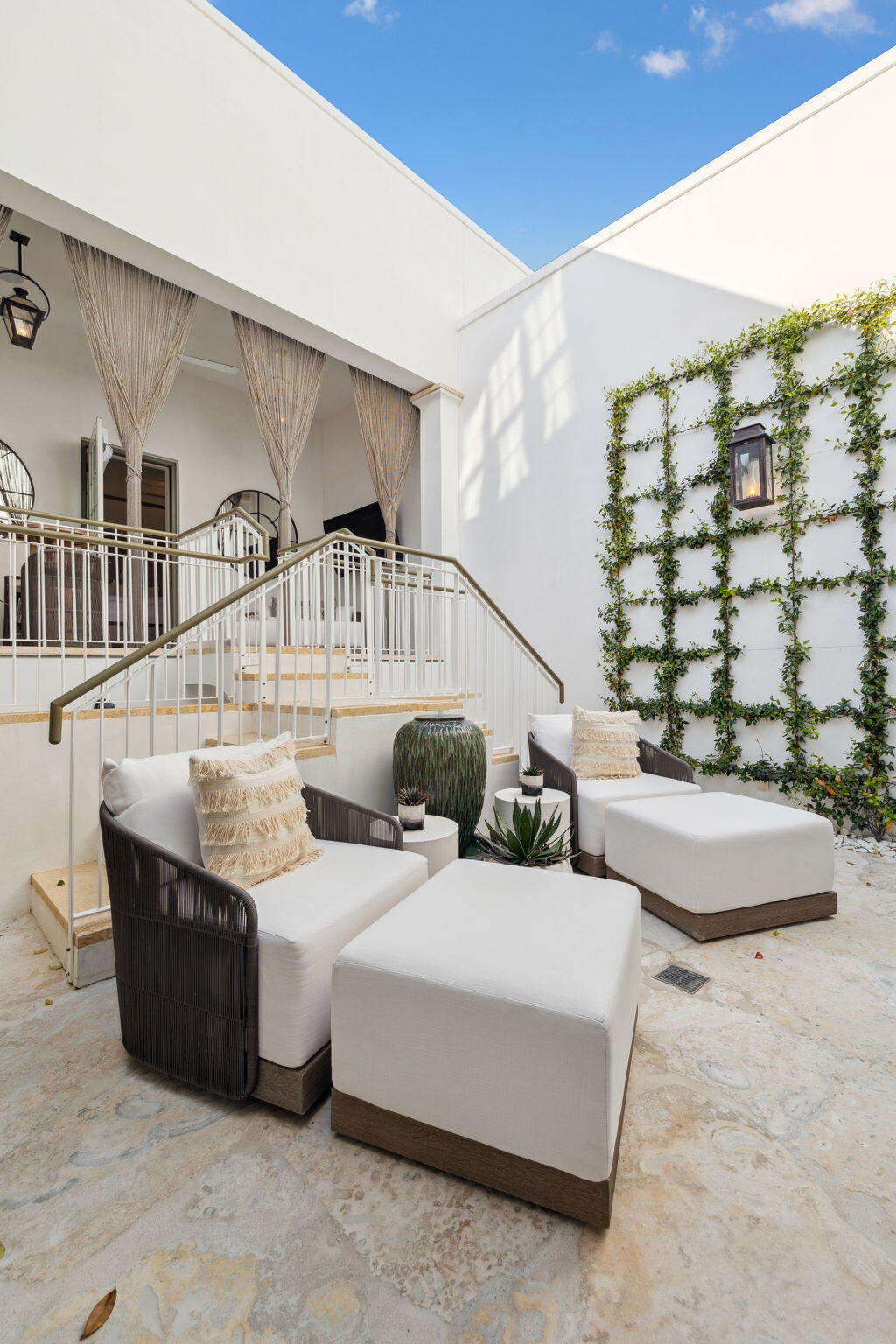 ALYS BEACH - Residential