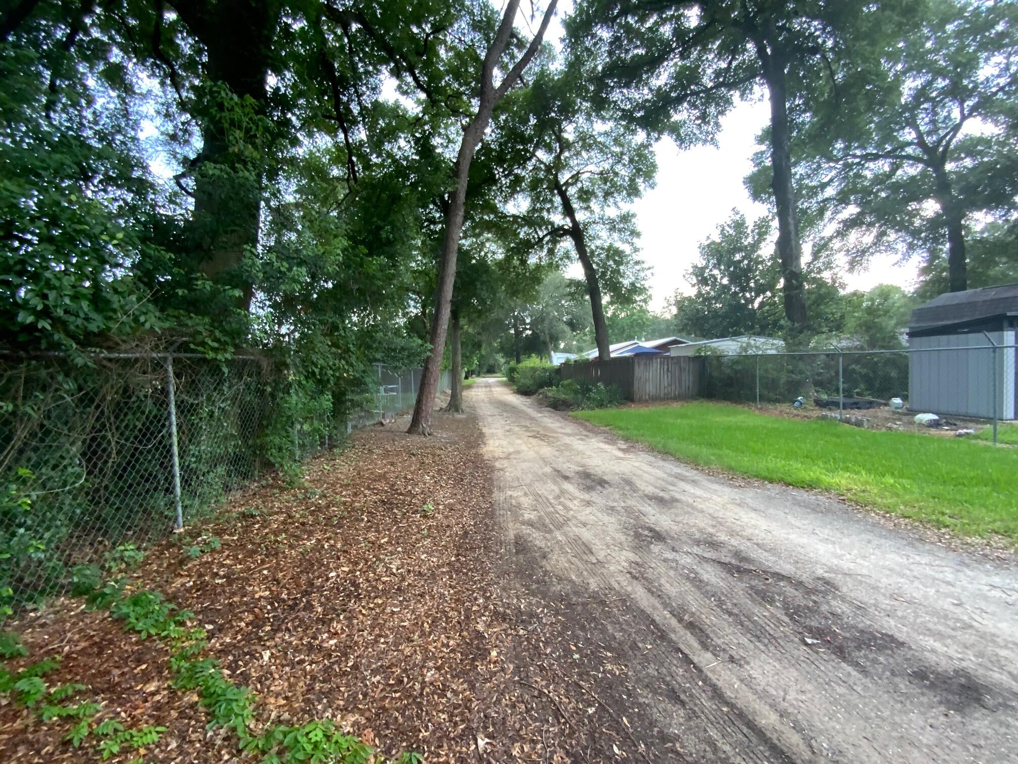 Pop Cole Rd / Weeks Rd - Land