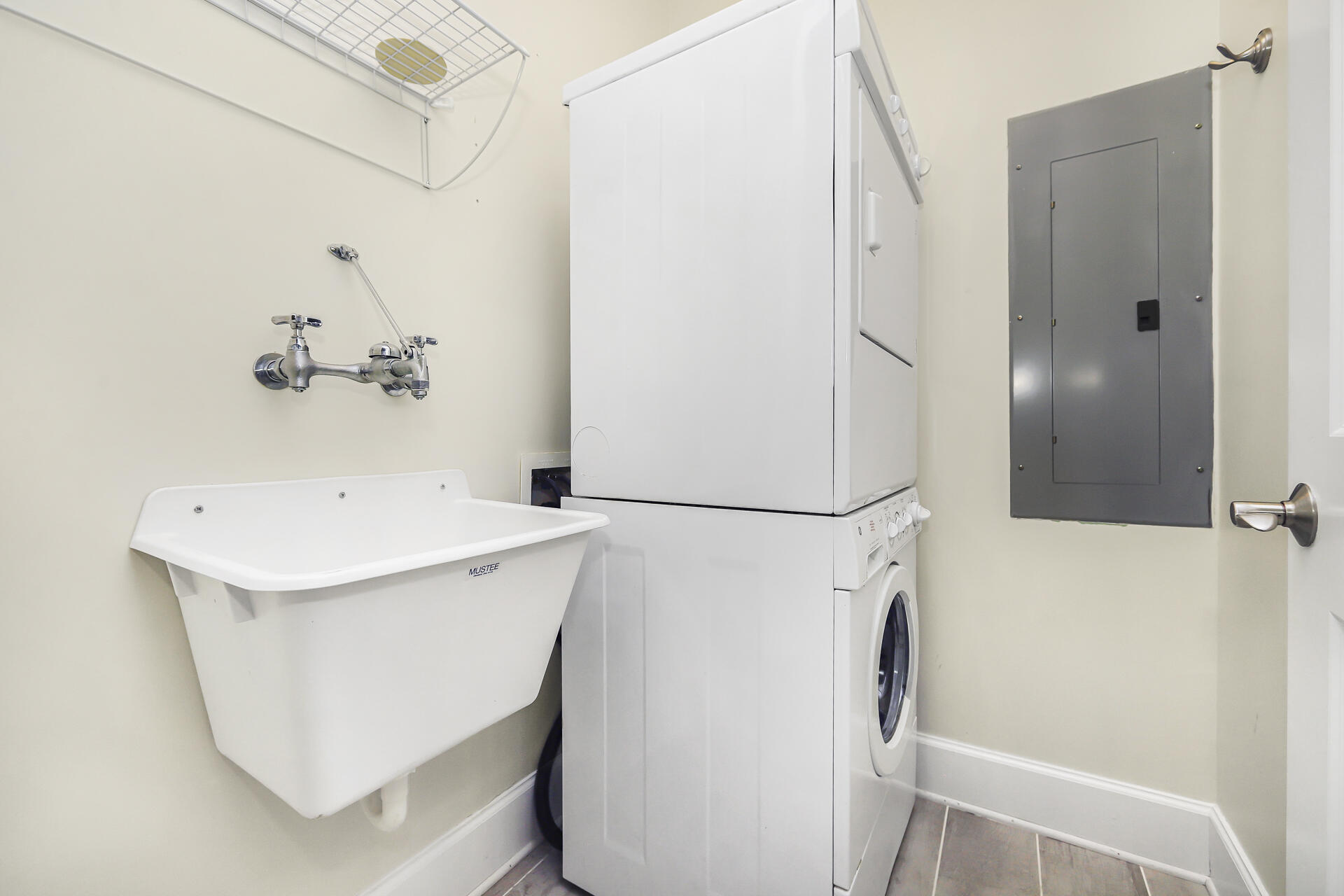 SANCTUARY AT REDFISH - Residential