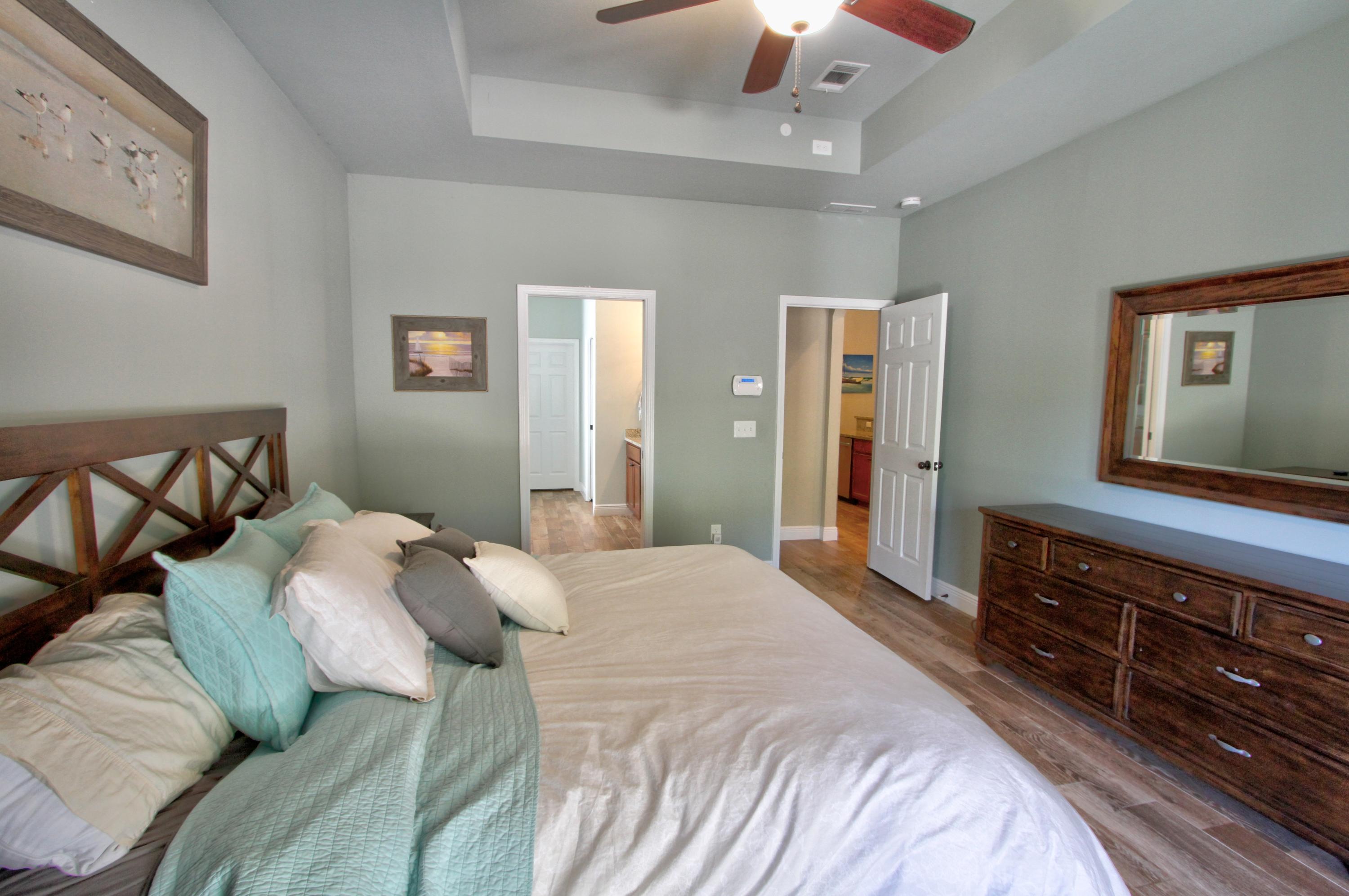 PALMETTO LAKE PRESERVE - Residential