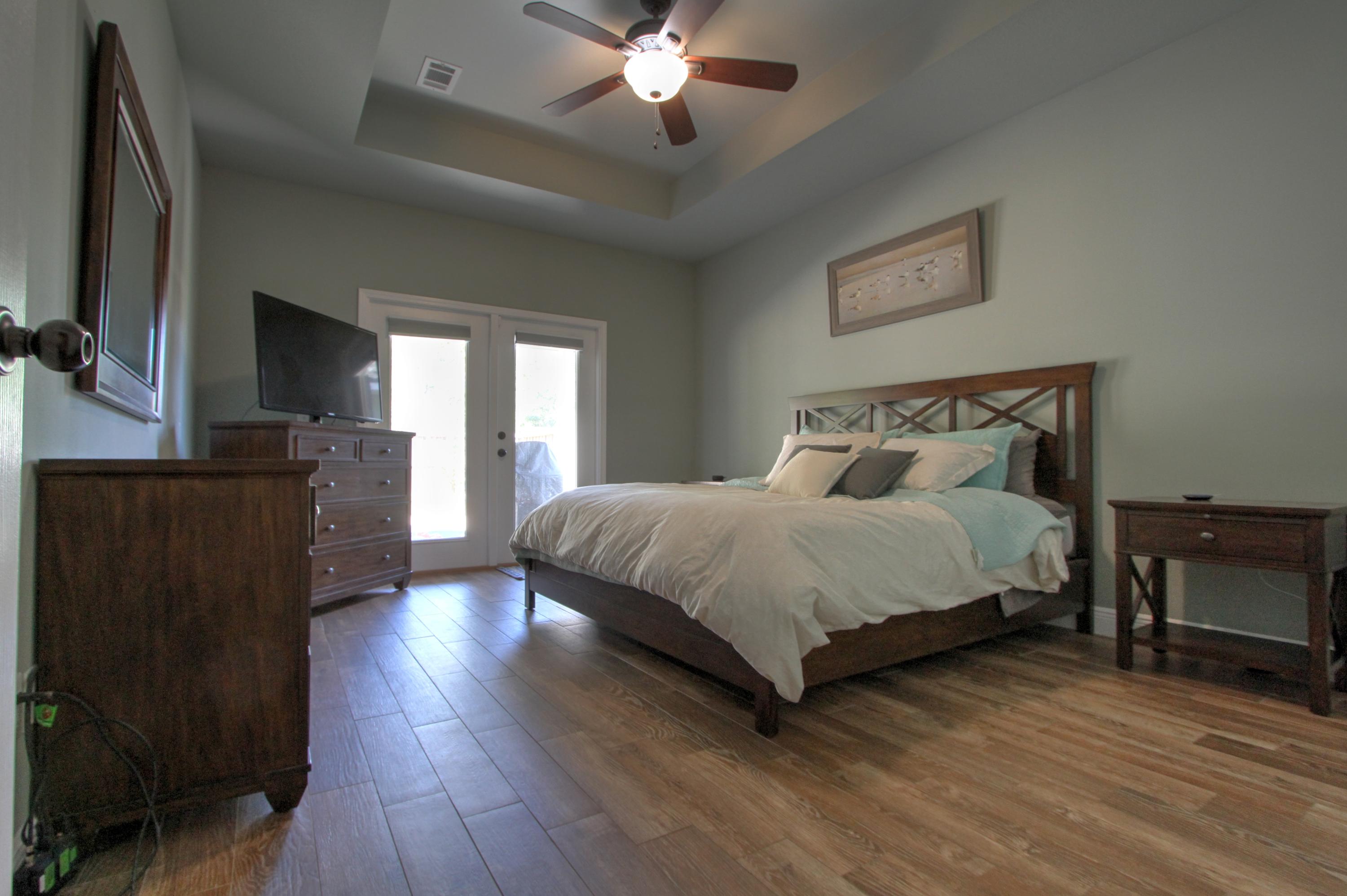 PALMETTO LAKE PRESERVE - Residential