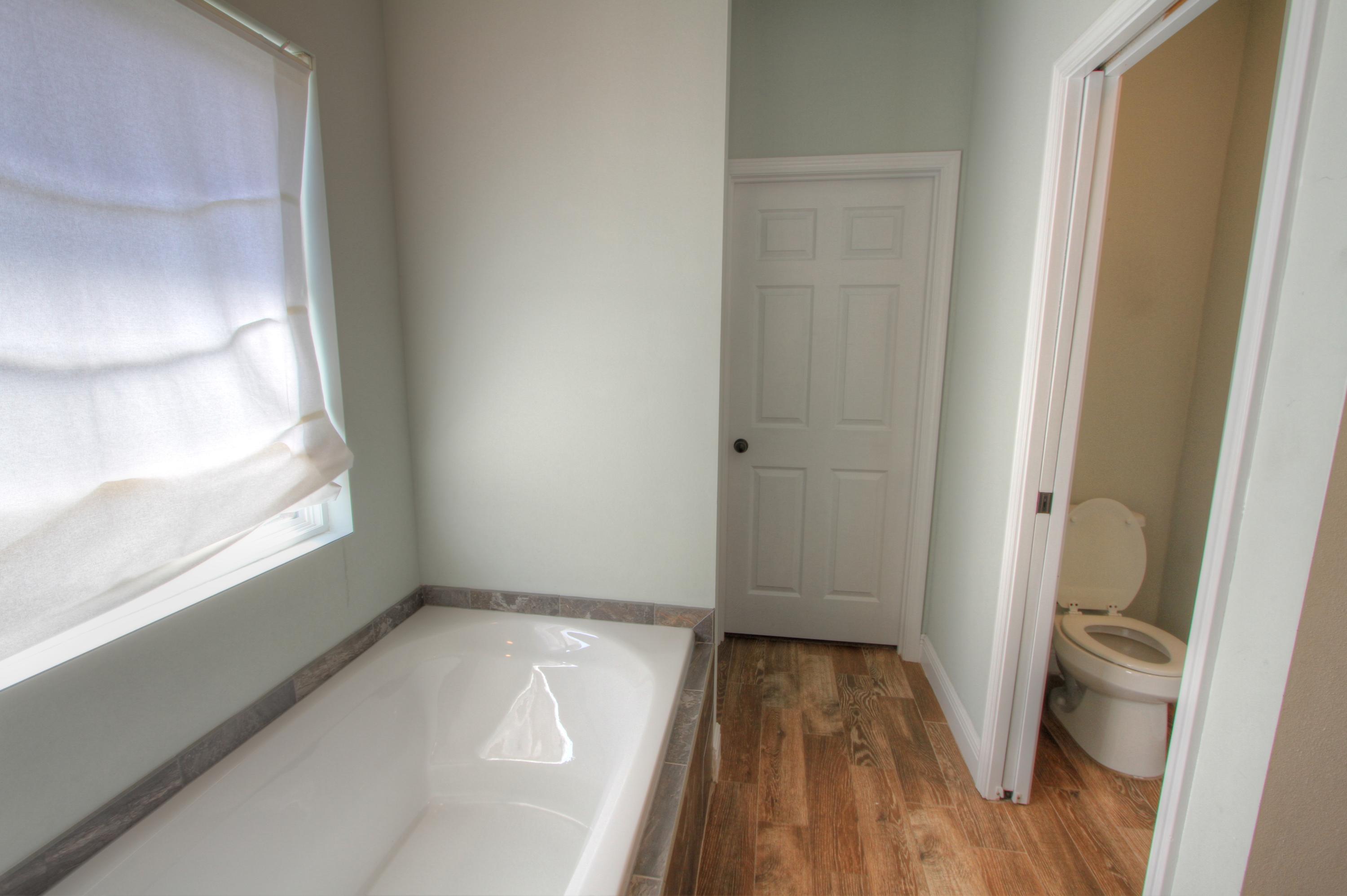 PALMETTO LAKE PRESERVE - Residential