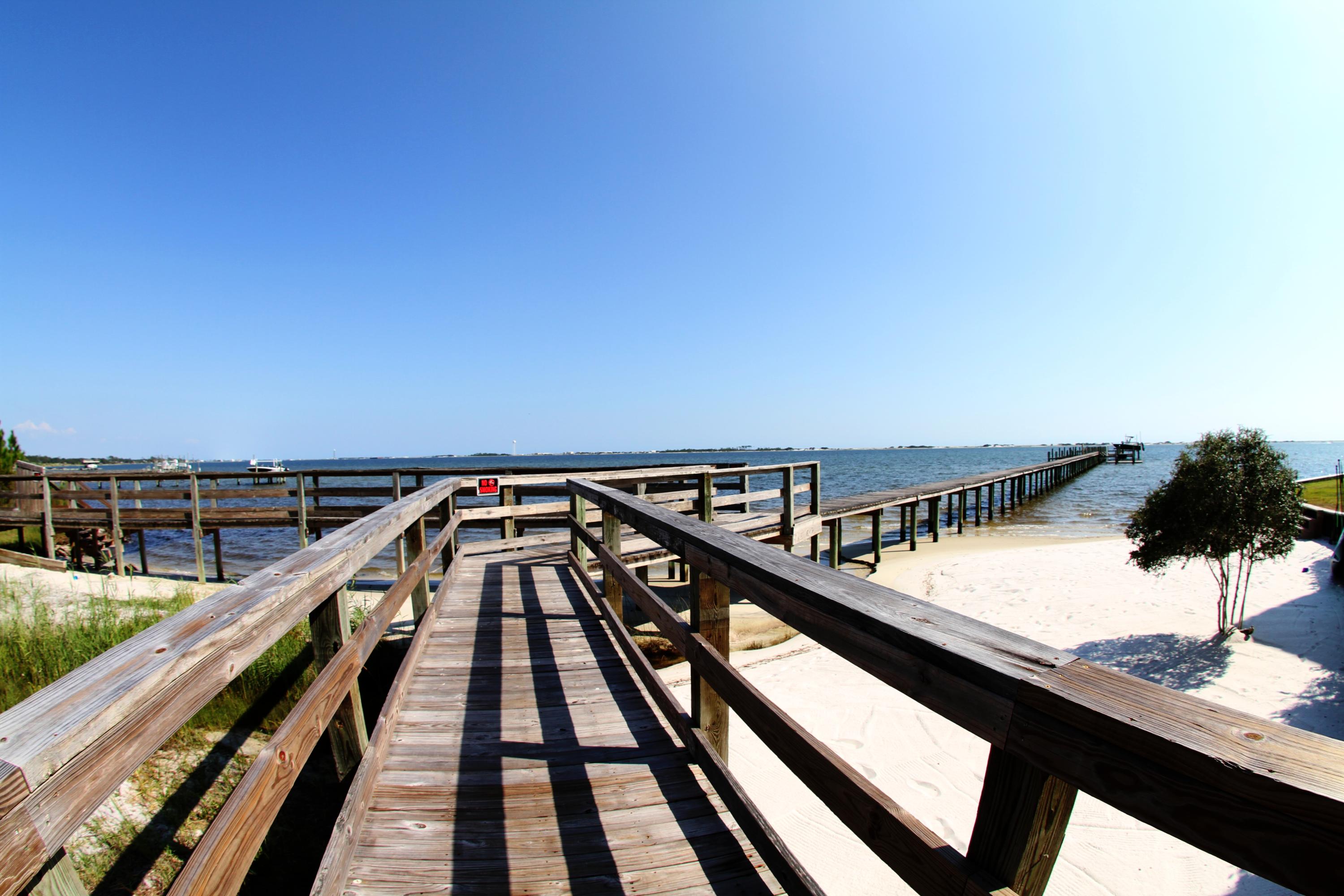 PALMETTO LAKE PRESERVE - Residential