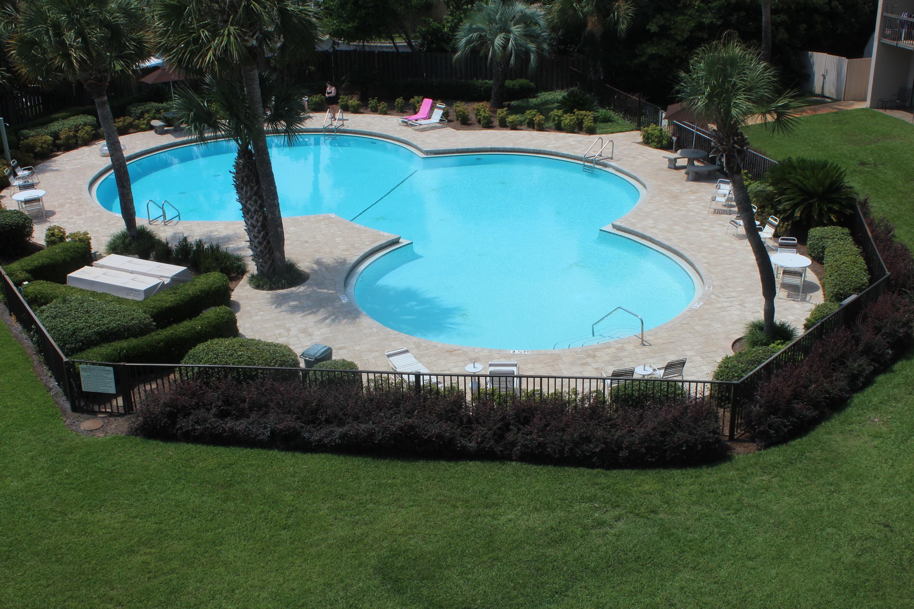 PIRATES BAY PH 1 - Residential