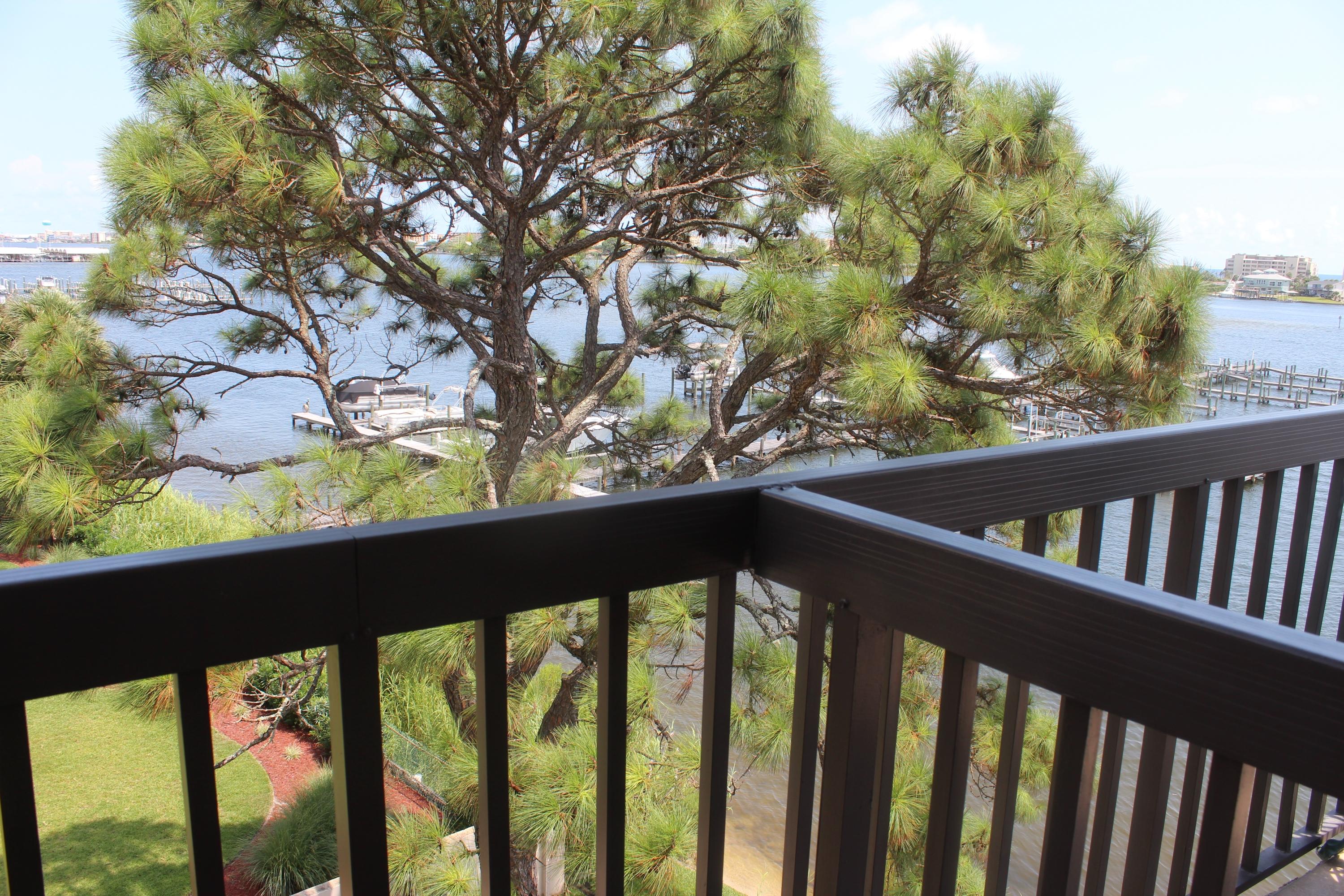 PIRATES BAY PH 1 - Residential