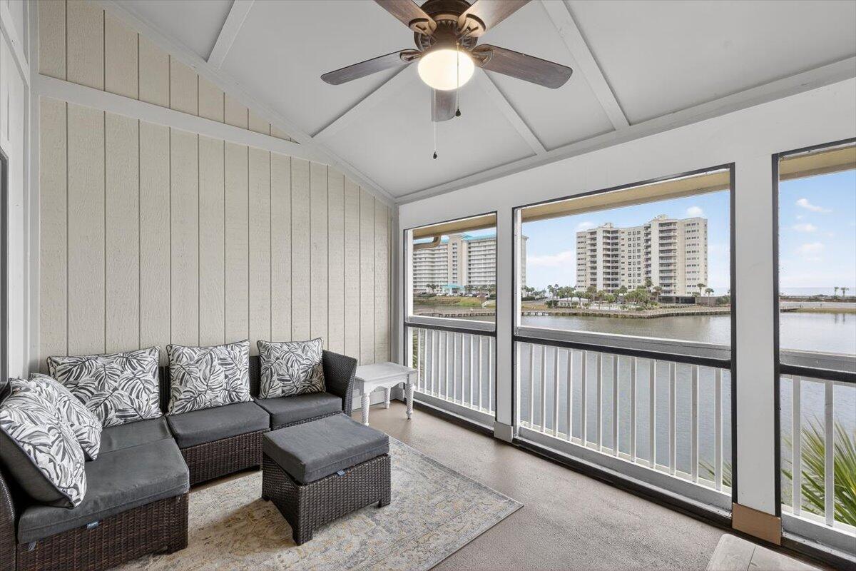SEASCAPE CONDO PH 7C - Residential