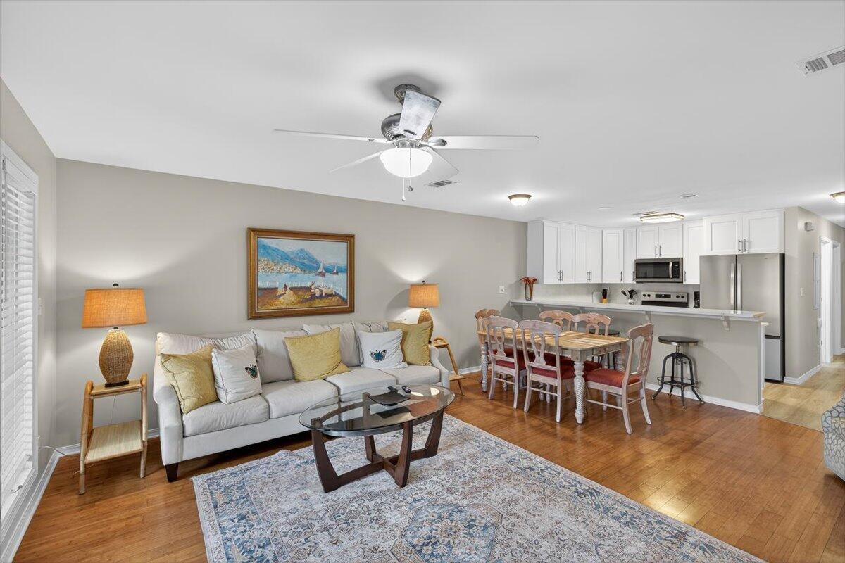 SEASCAPE CONDO PH 7C - Residential