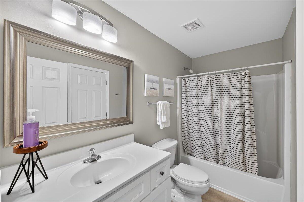 SEASCAPE CONDO PH 7C - Residential