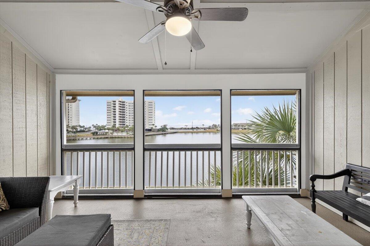 SEASCAPE CONDO PH 7C - Residential