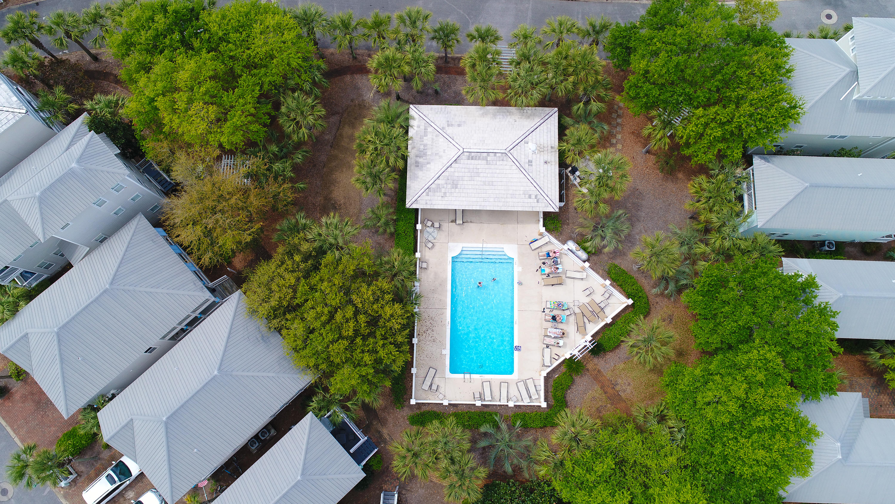 OLD FLORIDA COTTAGES - Residential