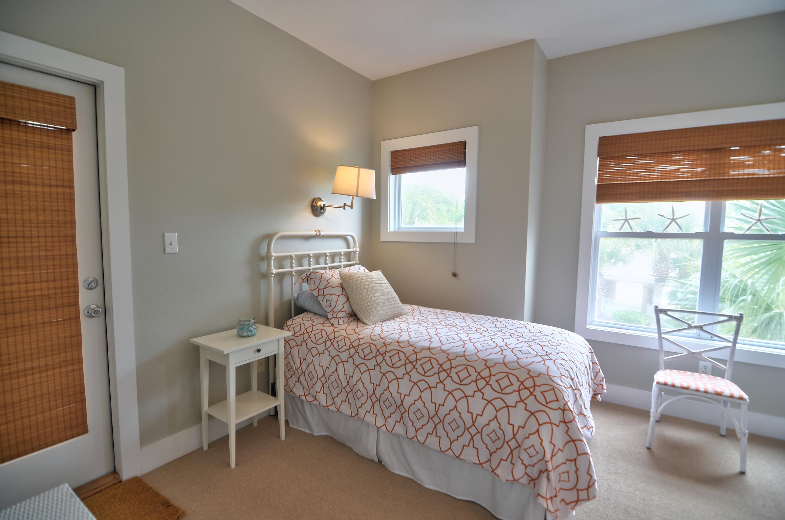 OLD FLORIDA COTTAGES - Residential