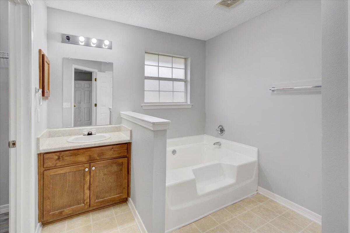 BUSBEE PLANTATION - Residential