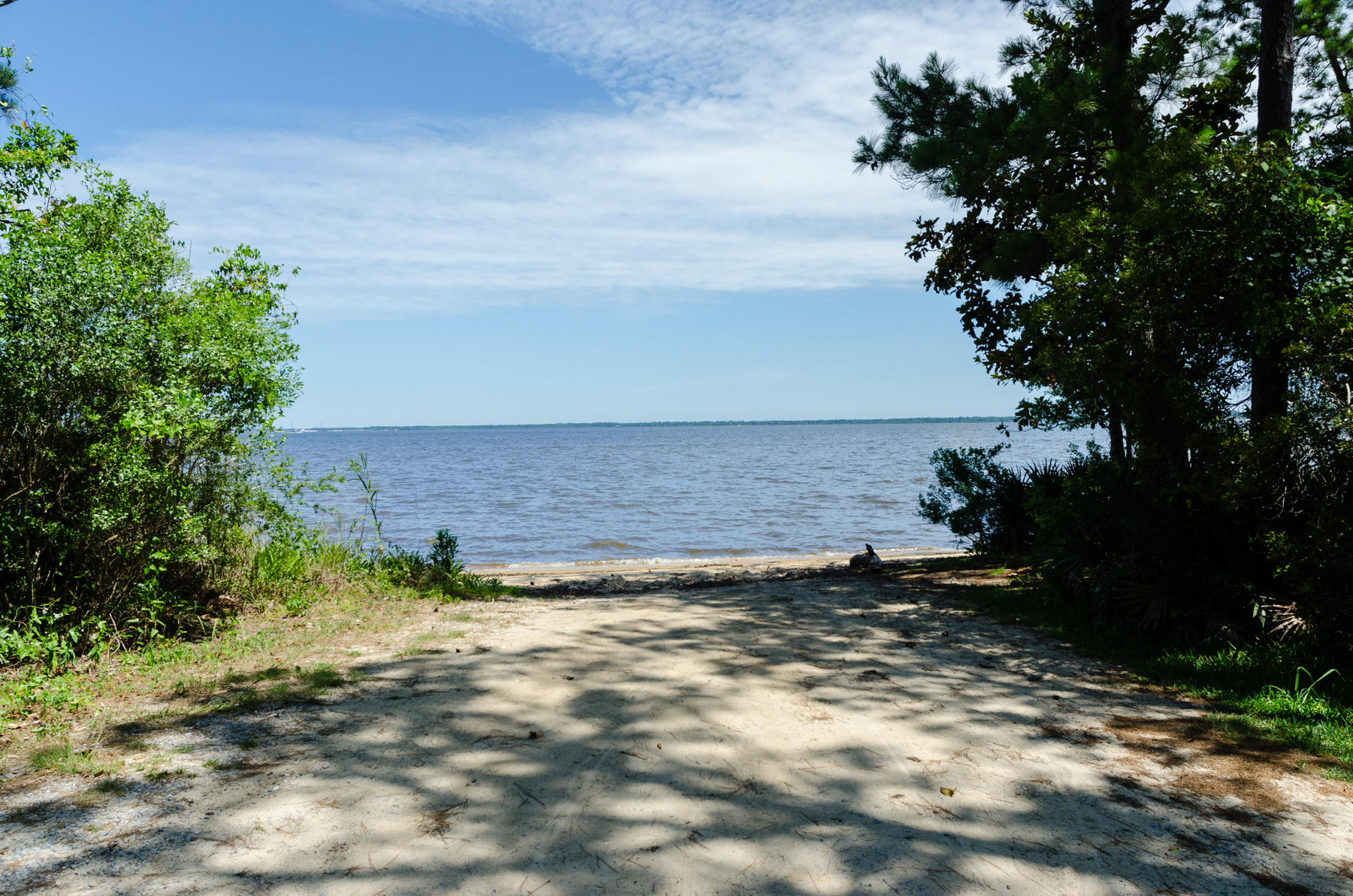 MAGNOLIA BEACH - Land