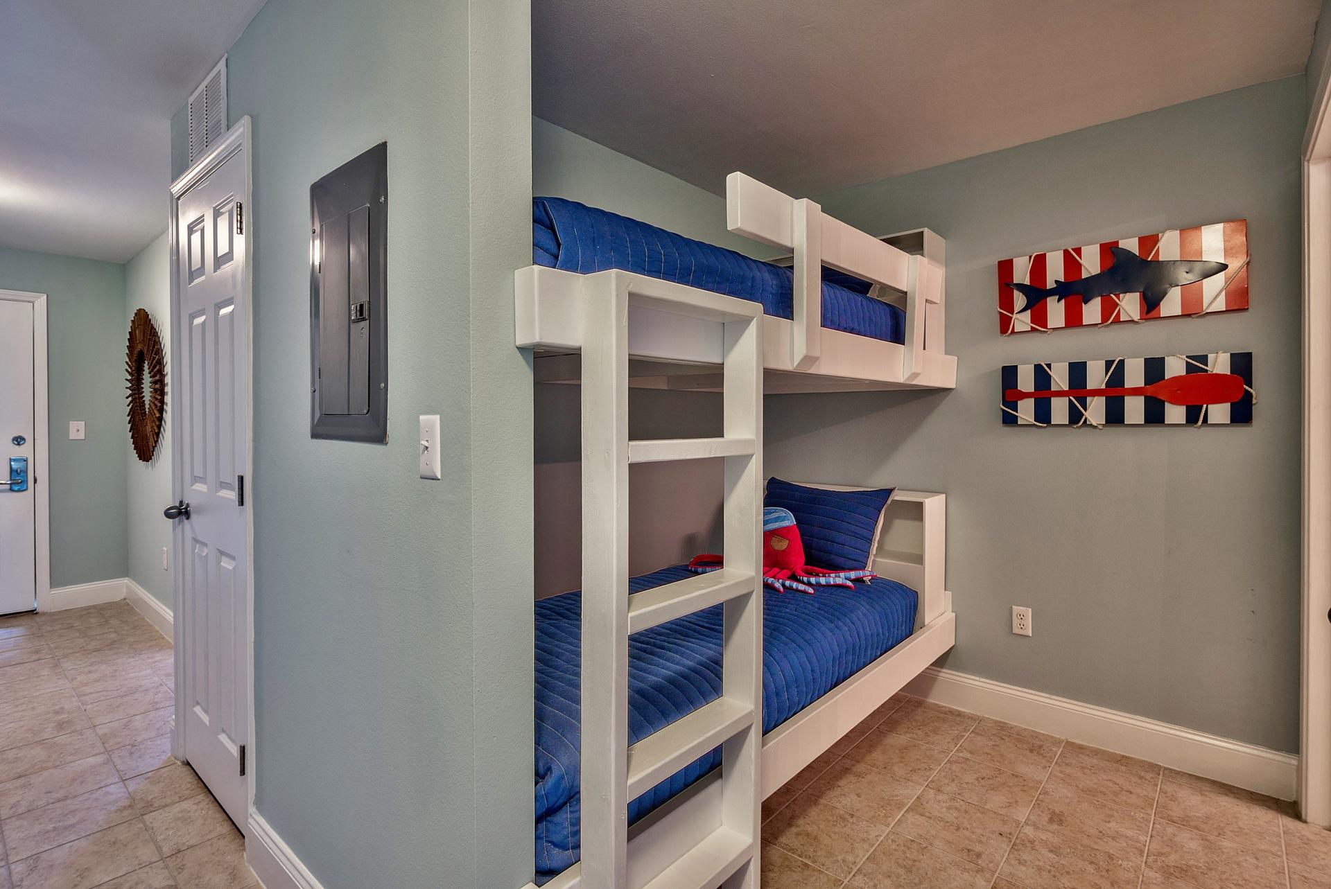 Laketown Wharf - Residential