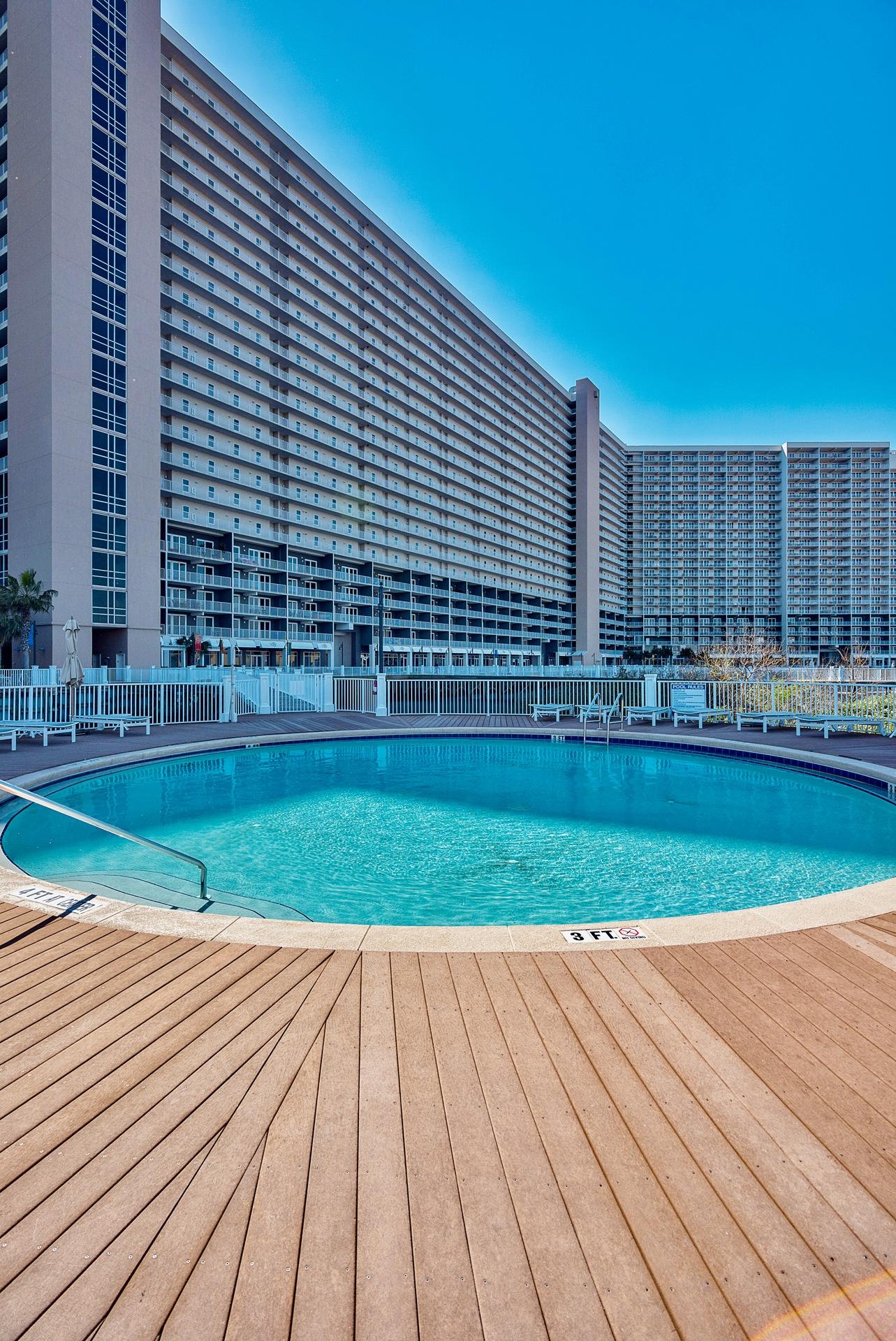 Laketown Wharf - Residential