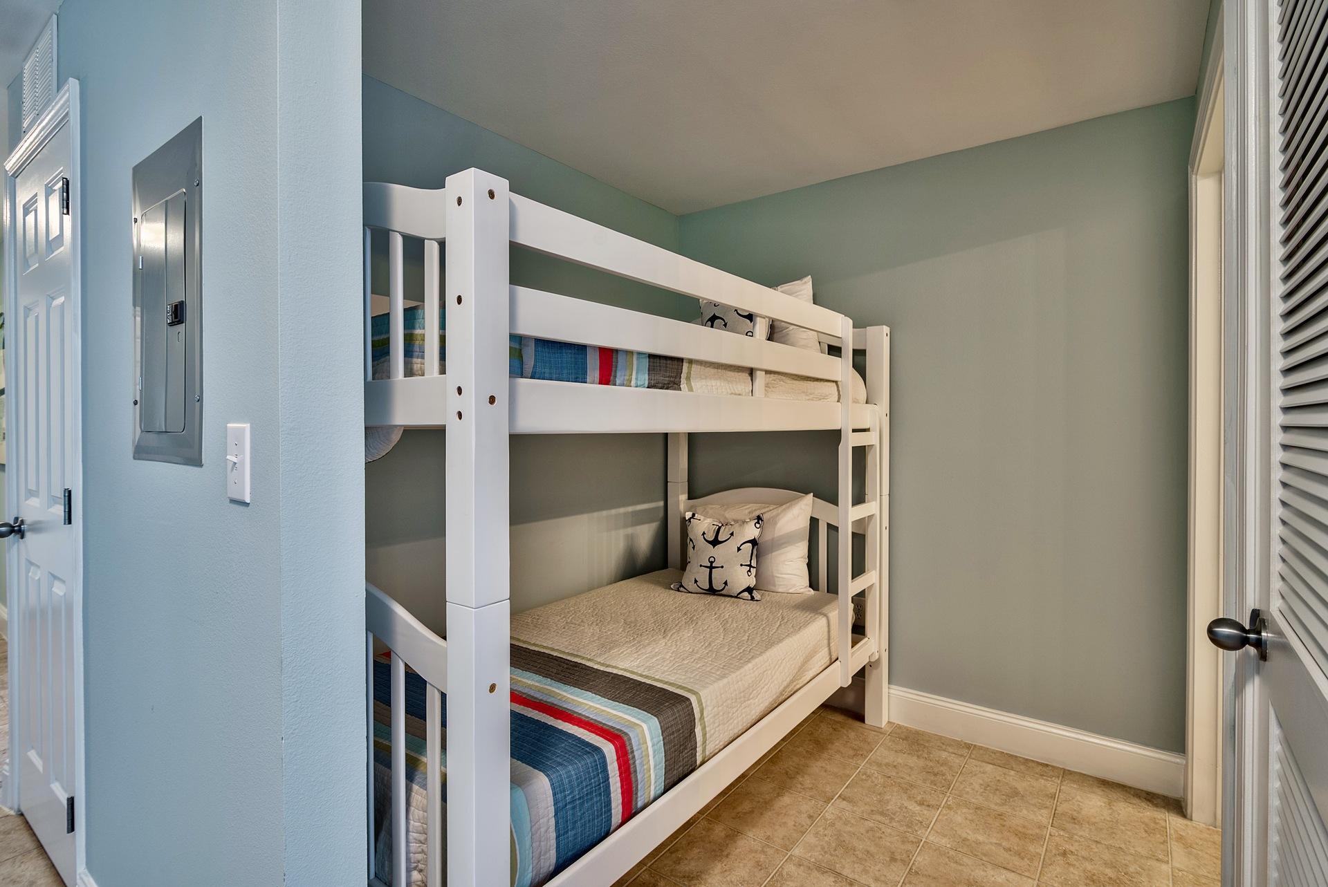 Laketown Wharf - Residential