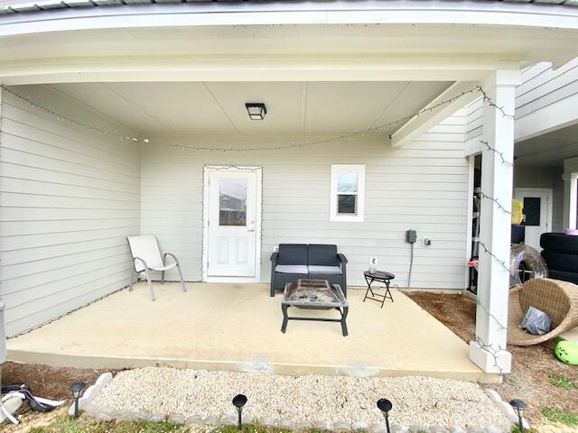 VERANDAS AT FREEPORT - Residential Lease