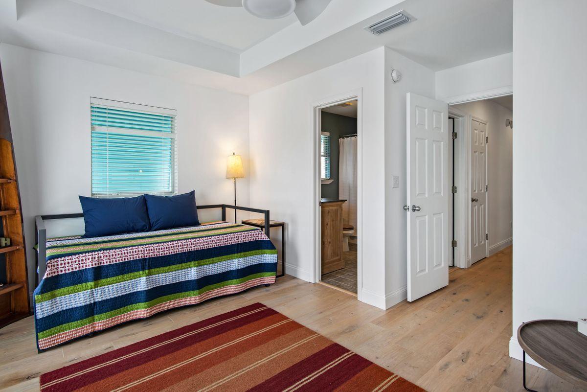 Crystal Shores - Residential