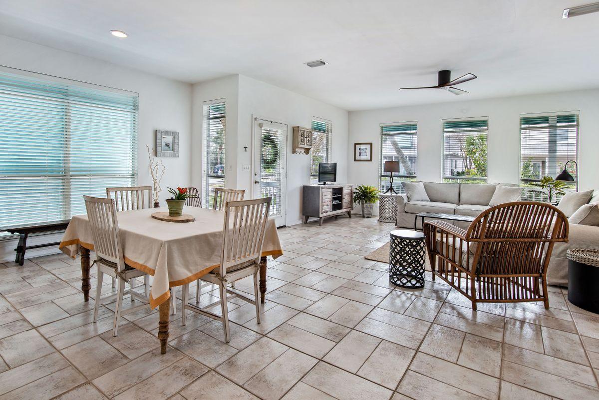 Crystal Shores - Residential