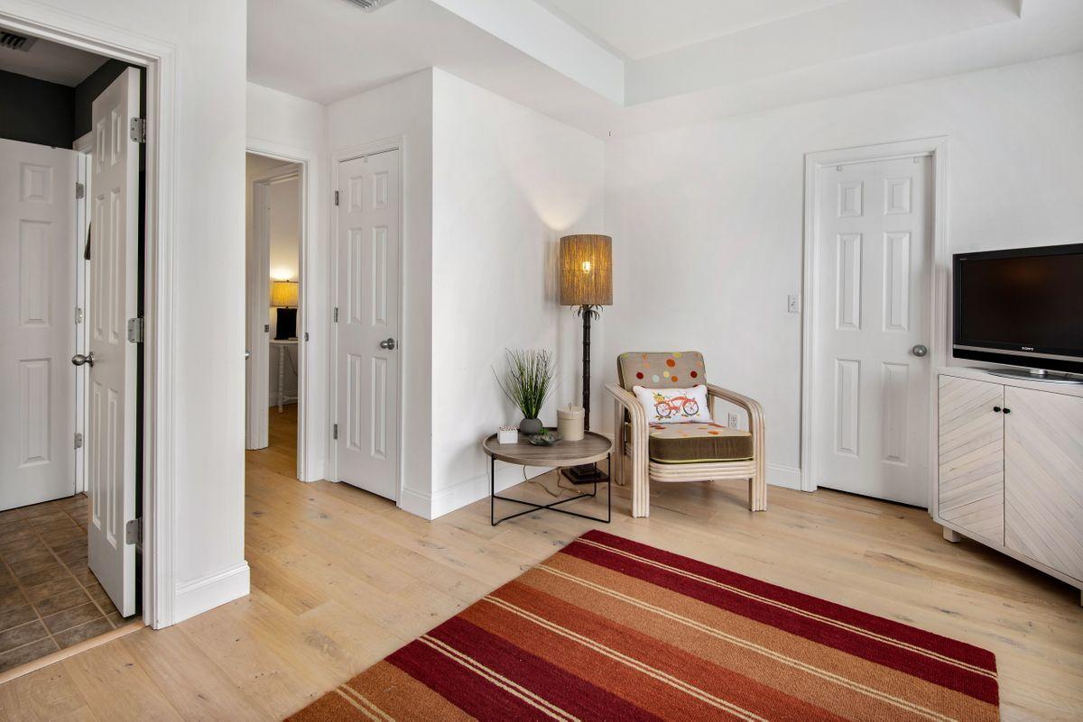 Crystal Shores - Residential