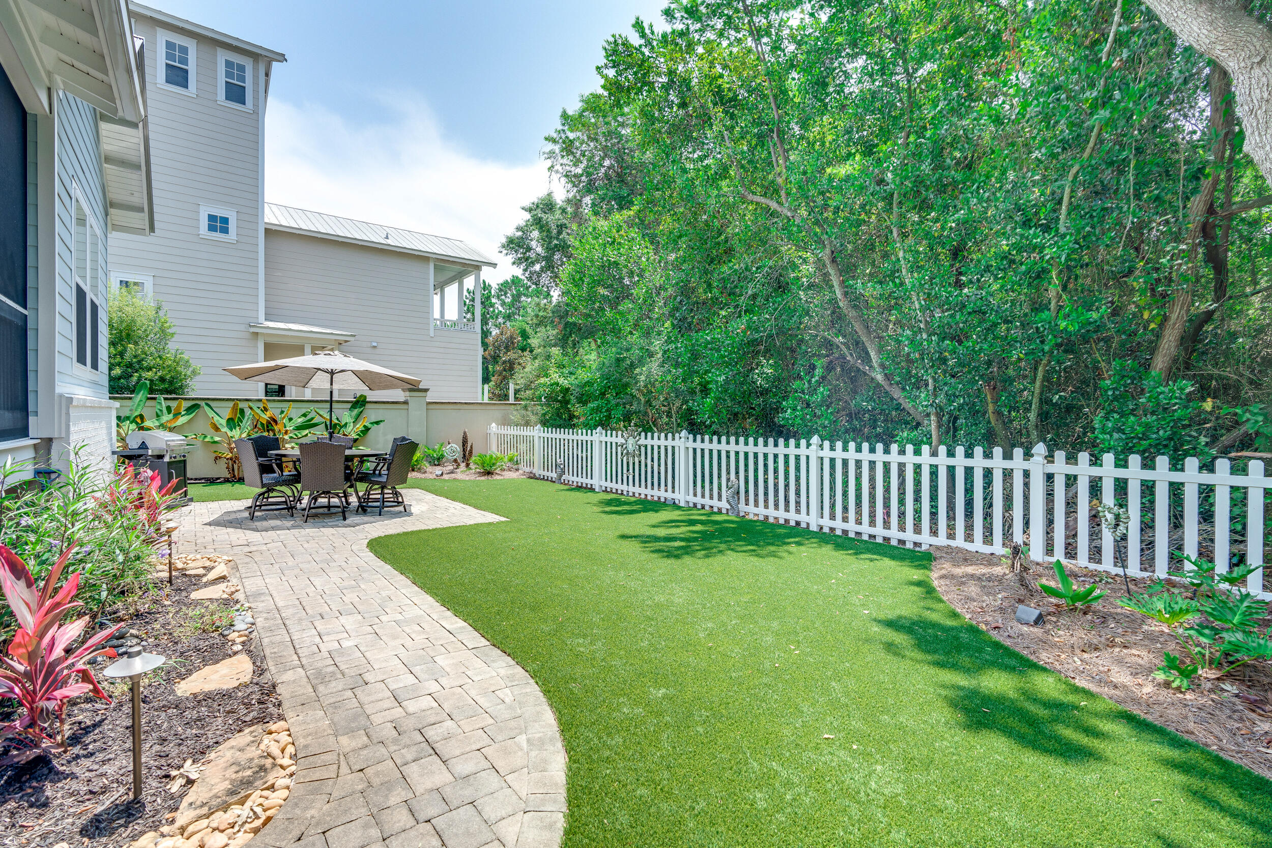 INLET HEIGHTS - Residential