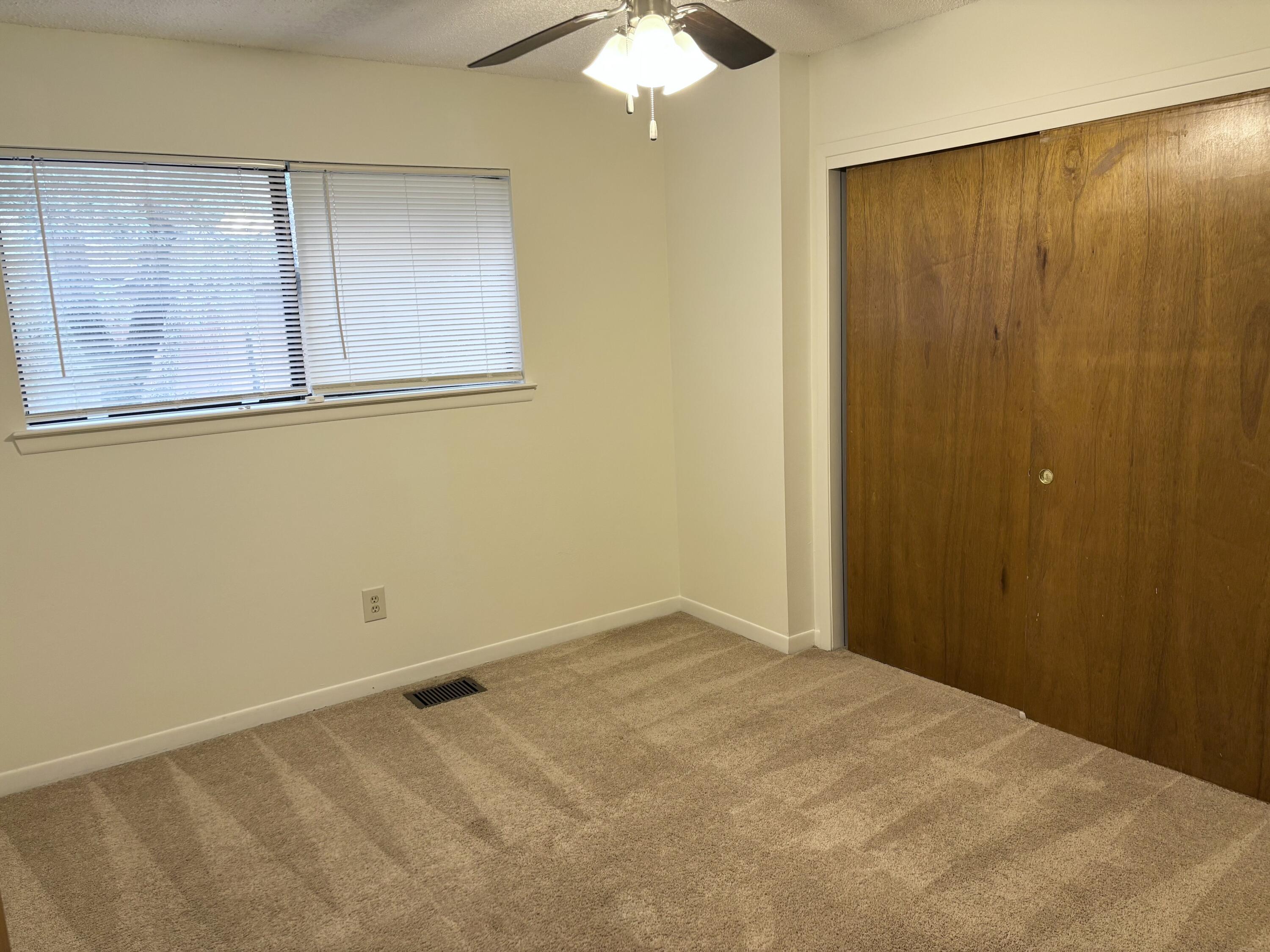 WHISPERING OAKS - Residential Lease