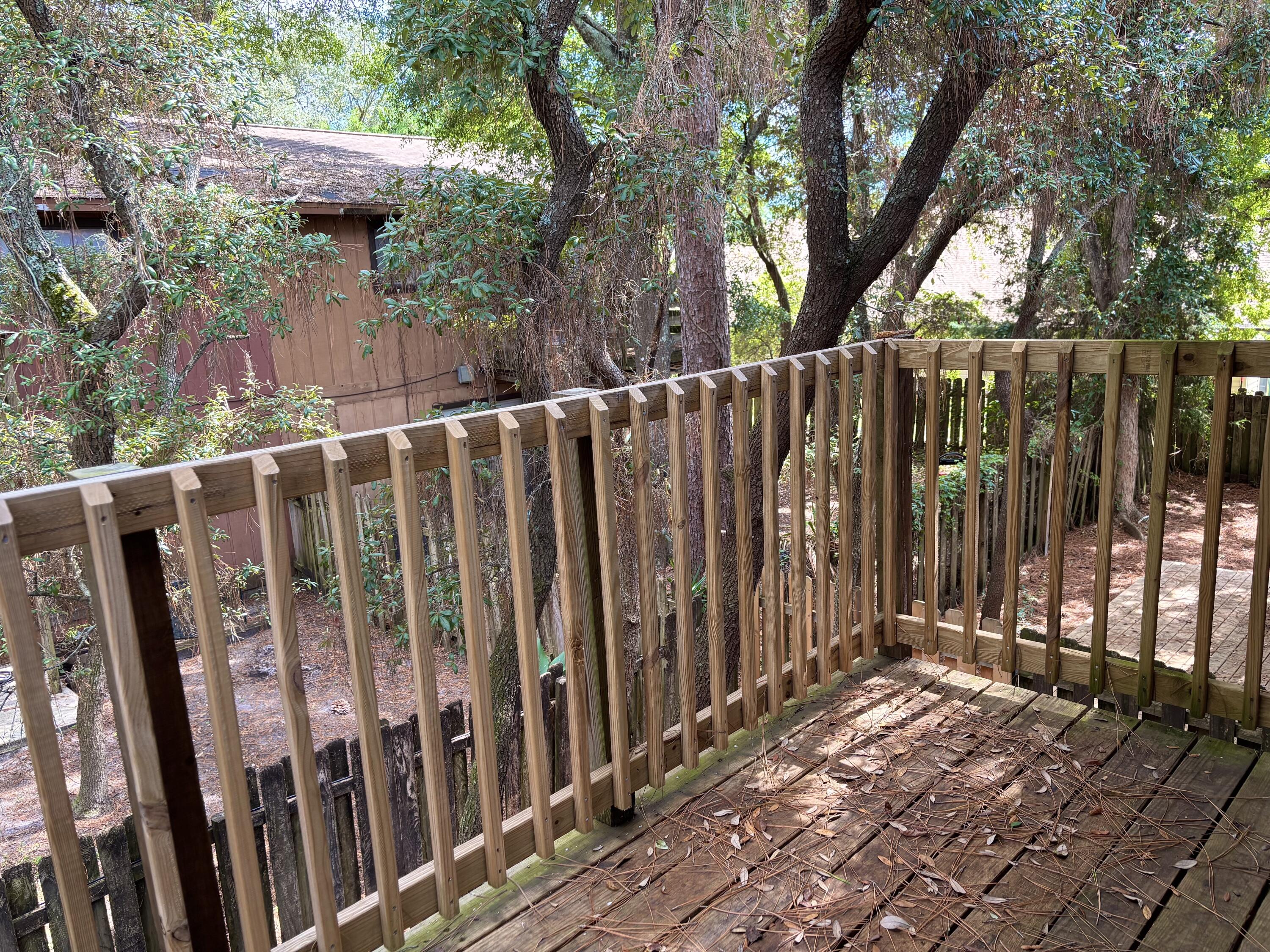 WHISPERING OAKS - Residential Lease