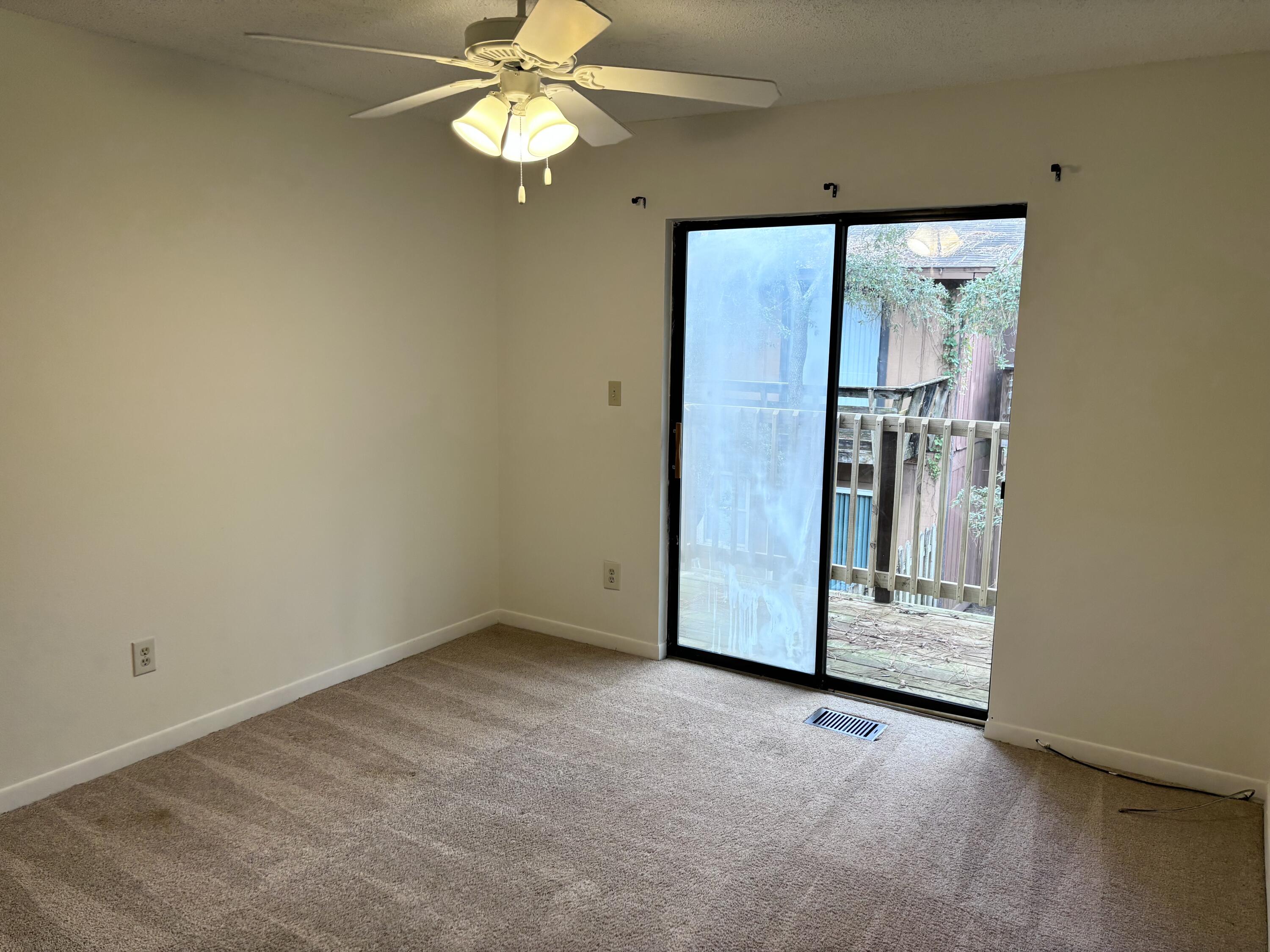 WHISPERING OAKS - Residential Lease