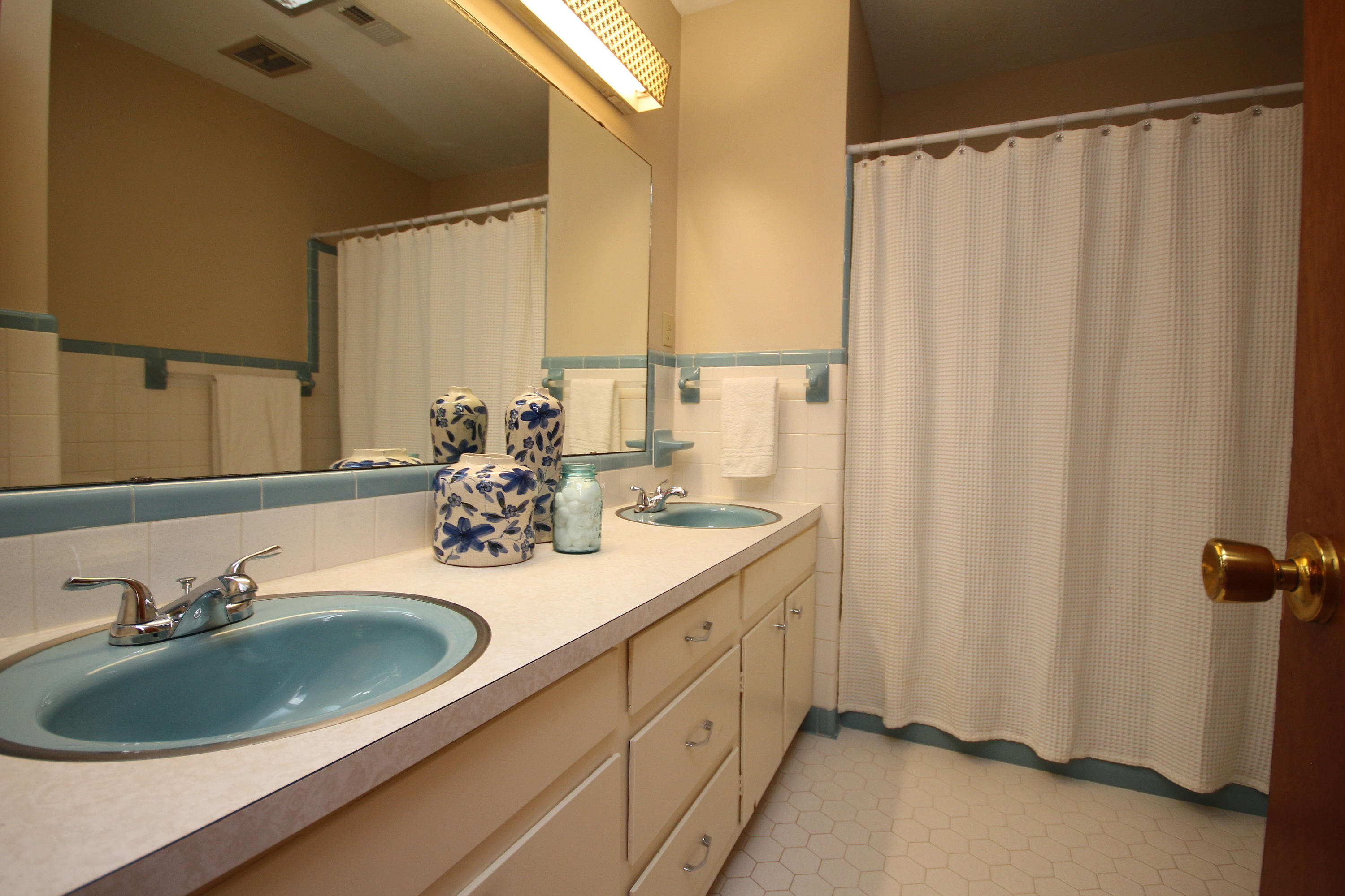 LEOTA MILLER - Residential