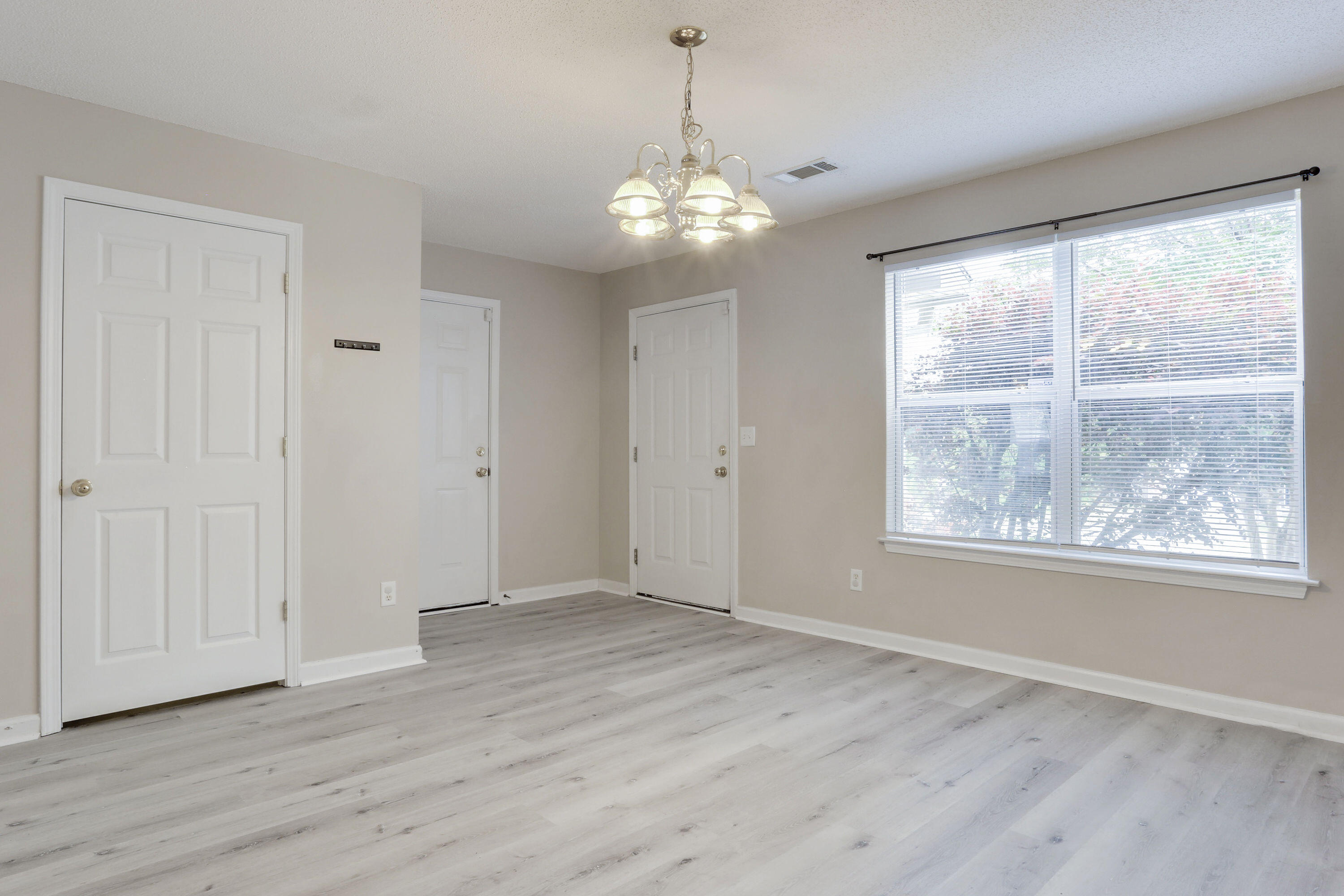 STILLWELL ESTATES - Residential Lease