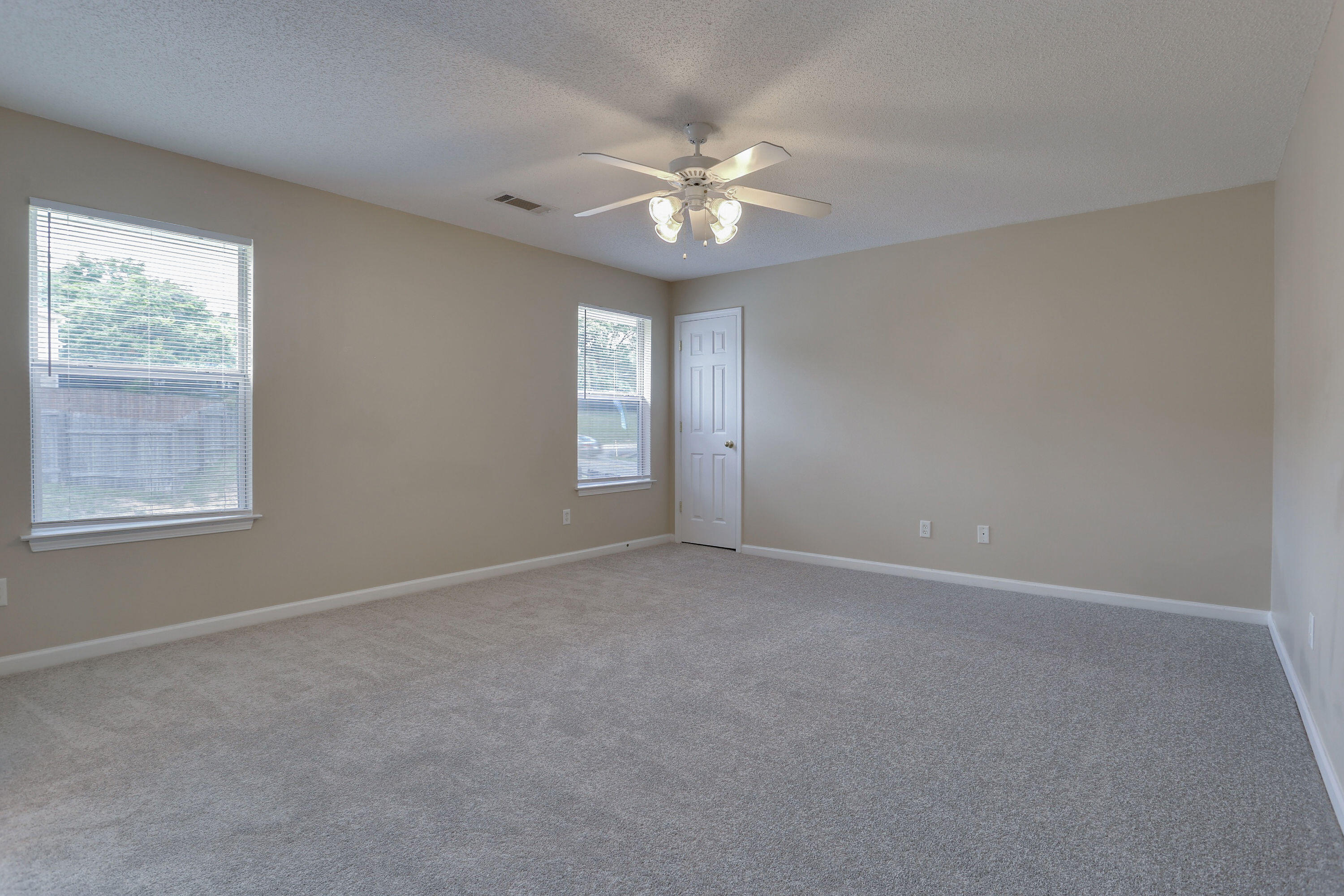 STILLWELL ESTATES - Residential Lease