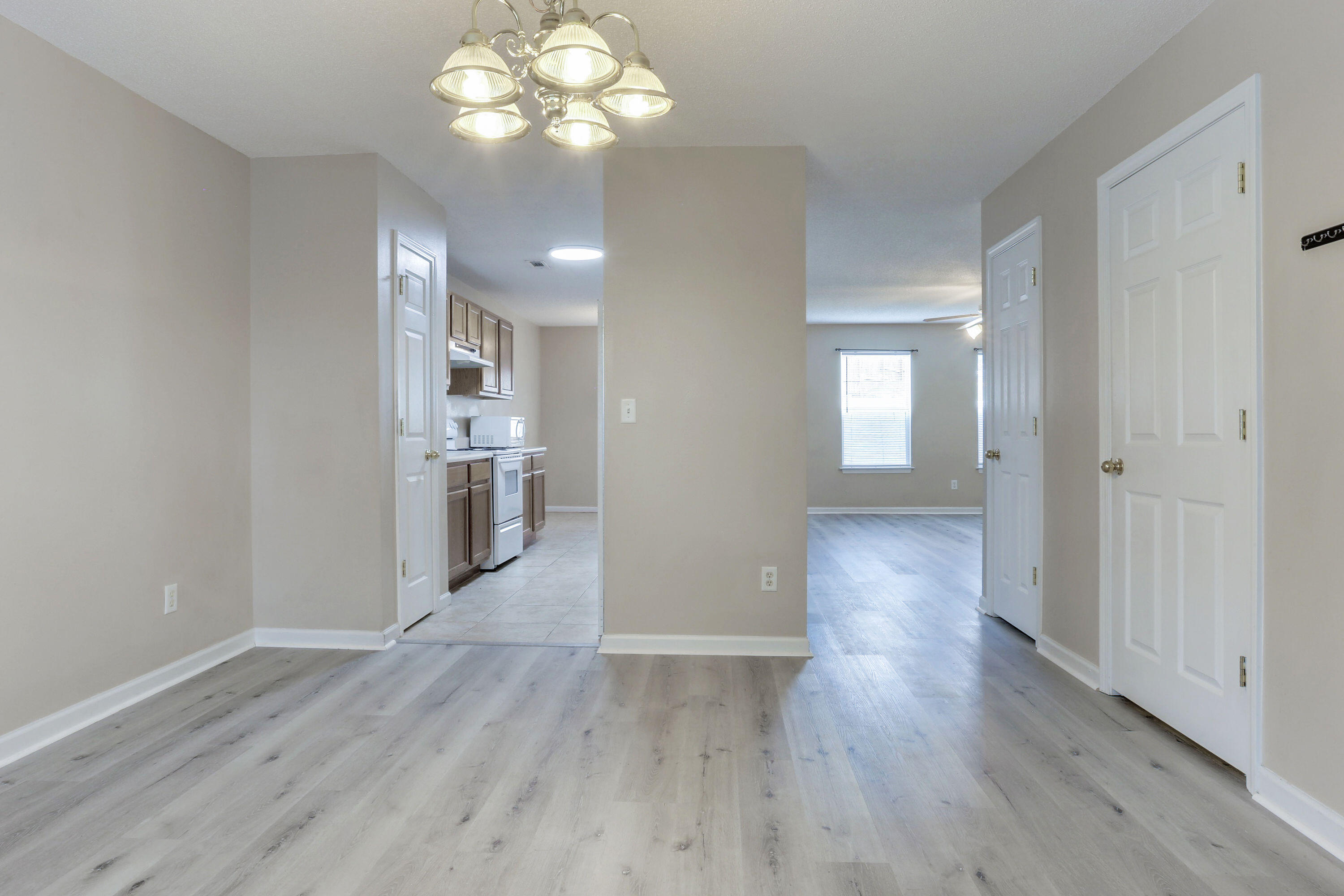 STILLWELL ESTATES - Residential Lease