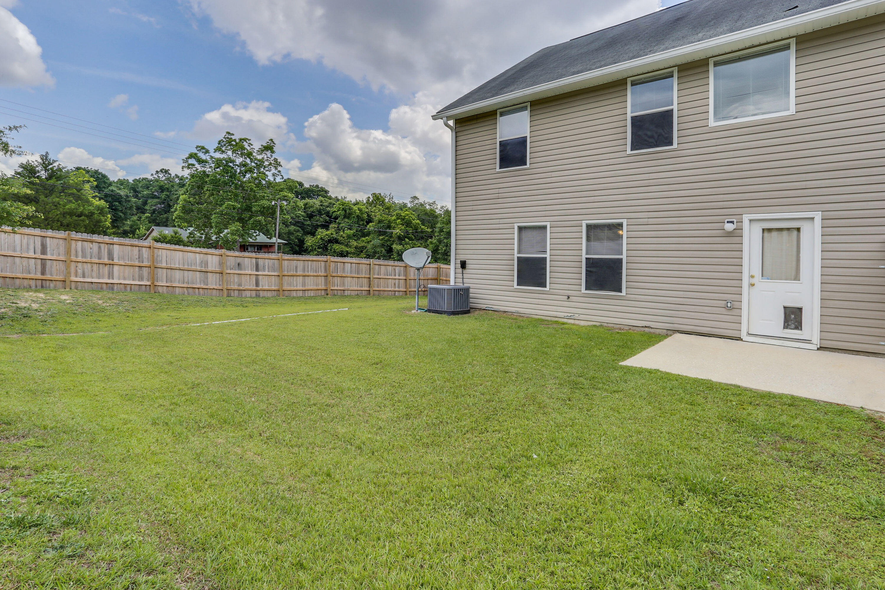 STILLWELL ESTATES - Residential Lease