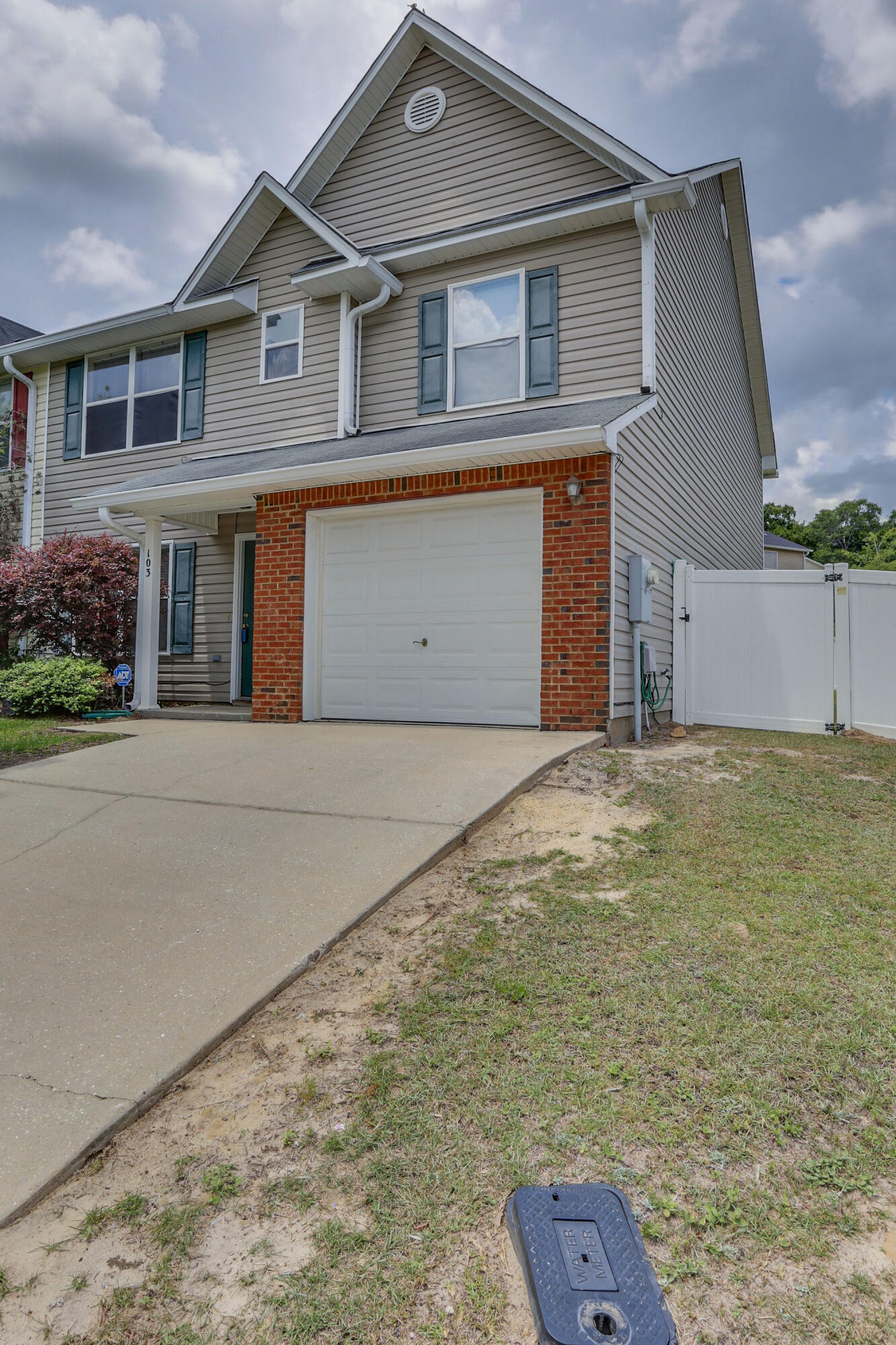 STILLWELL ESTATES - Residential Lease