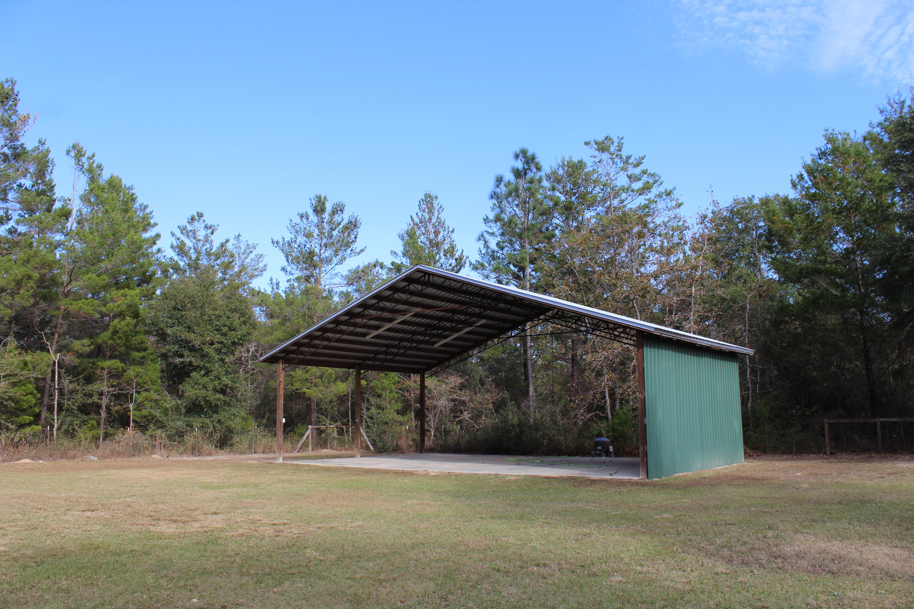 OAKWOOD HILLS UNIT V - Residential