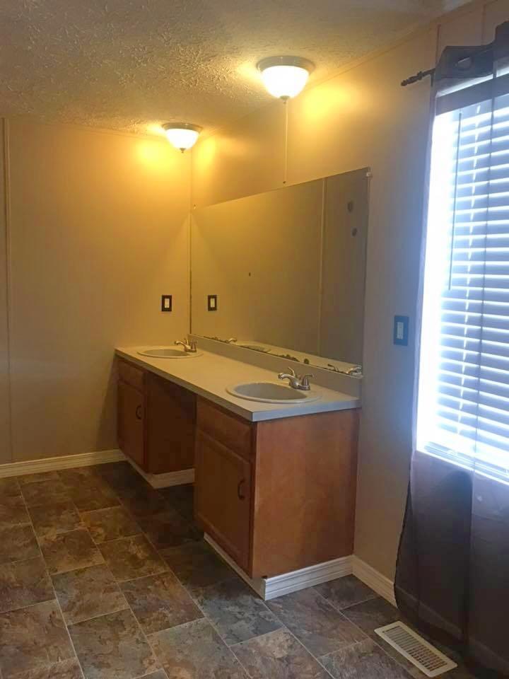 OAKWOOD HILLS UNIT V - Residential