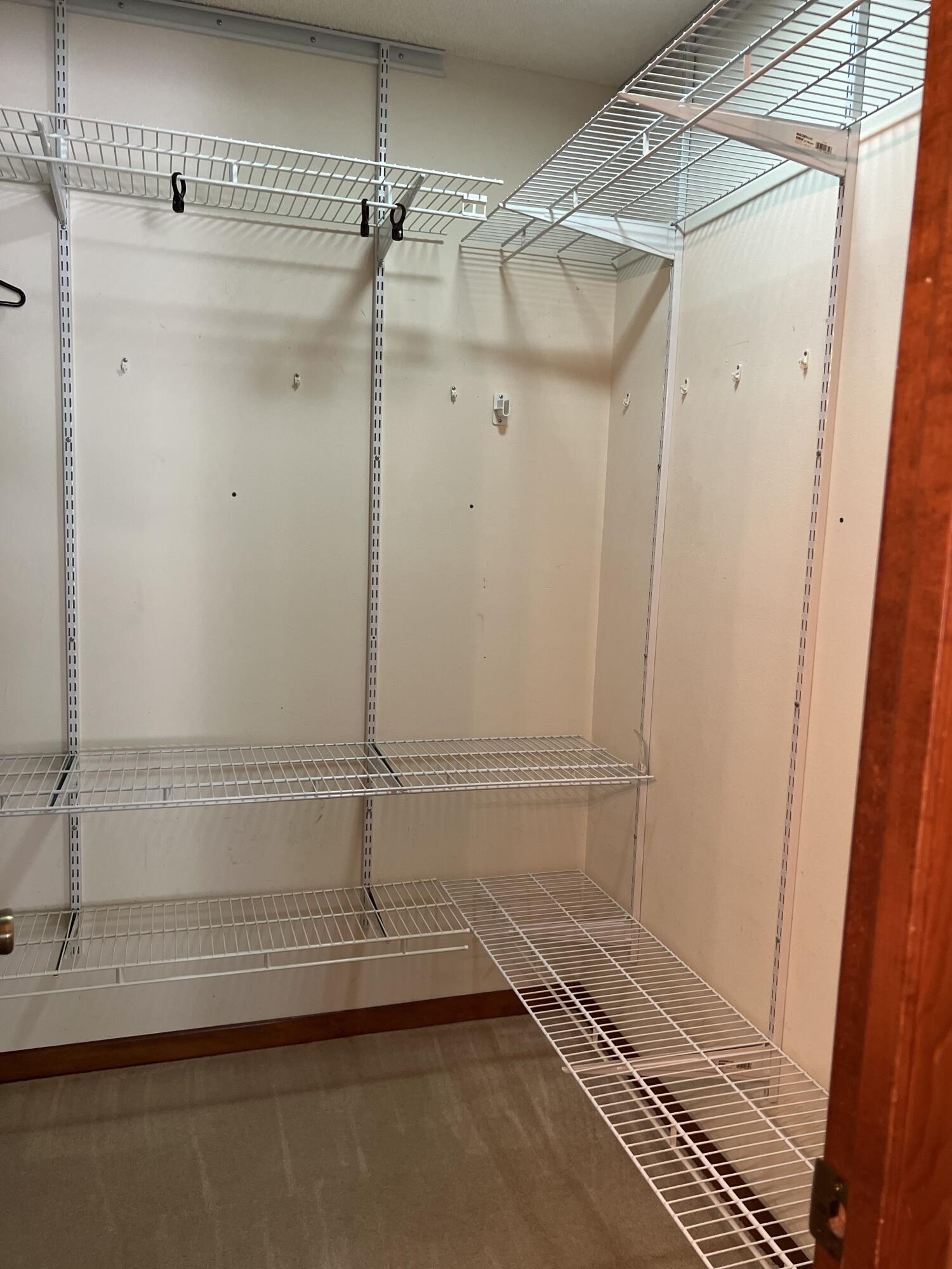 ROYAL OAK VILLAS BLUEWATER BAY - Residential