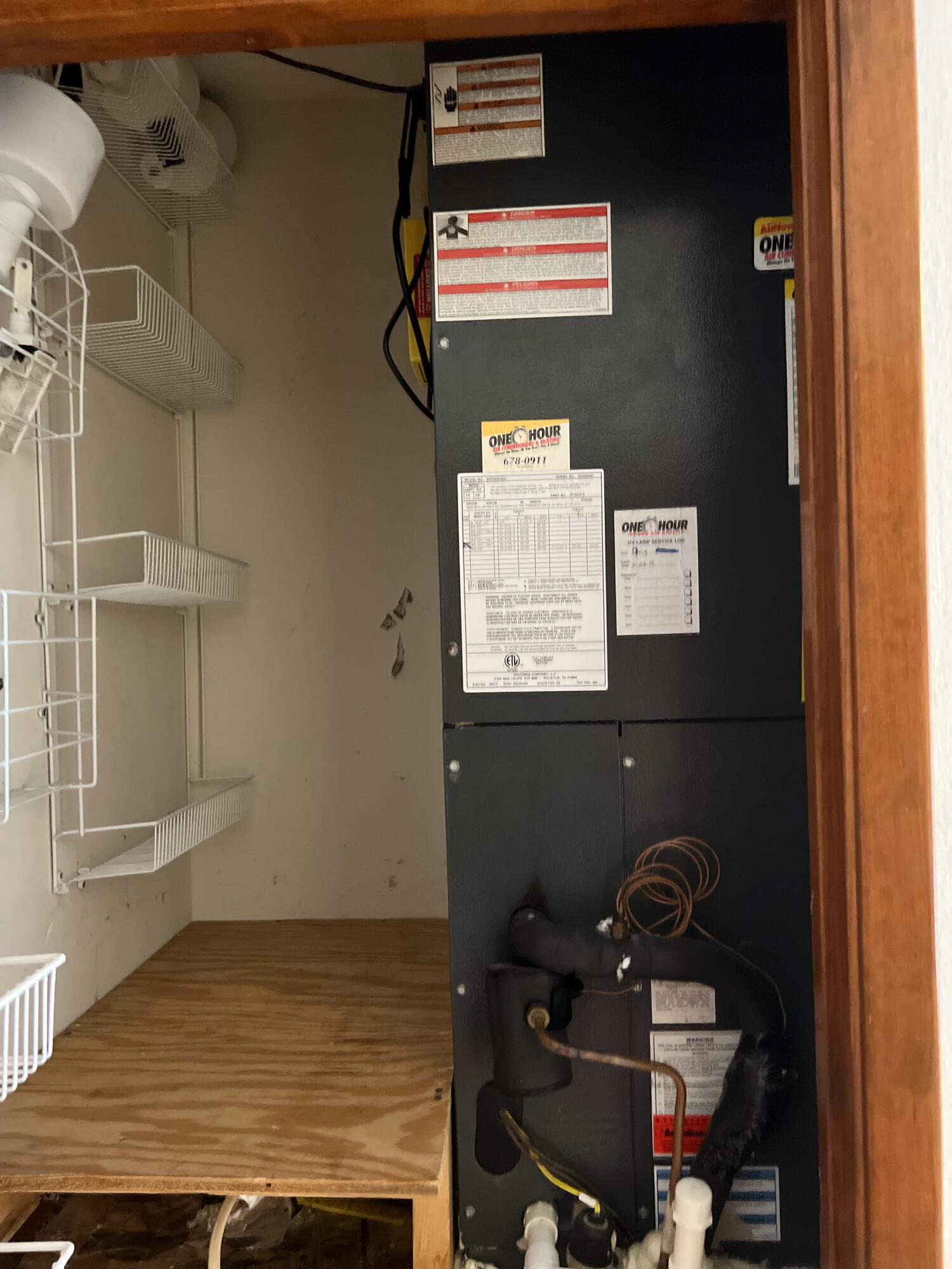 ROYAL OAK VILLAS BLUEWATER BAY - Residential