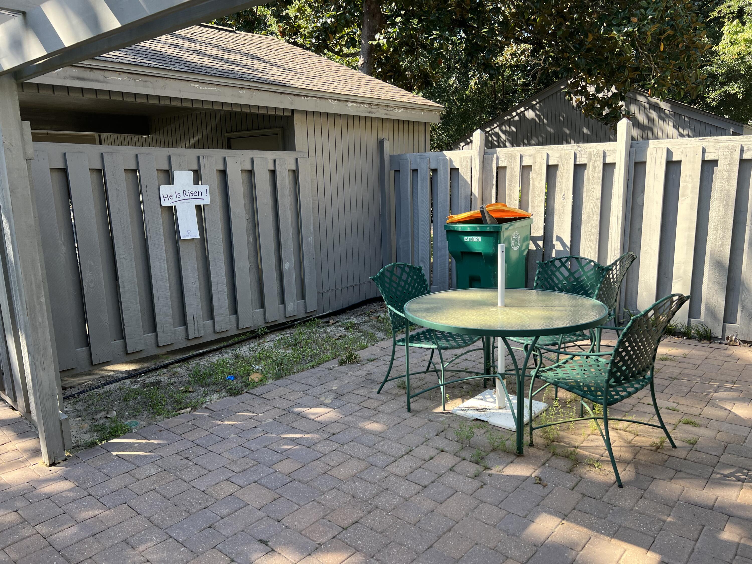 ROYAL OAK VILLAS BLUEWATER BAY - Residential