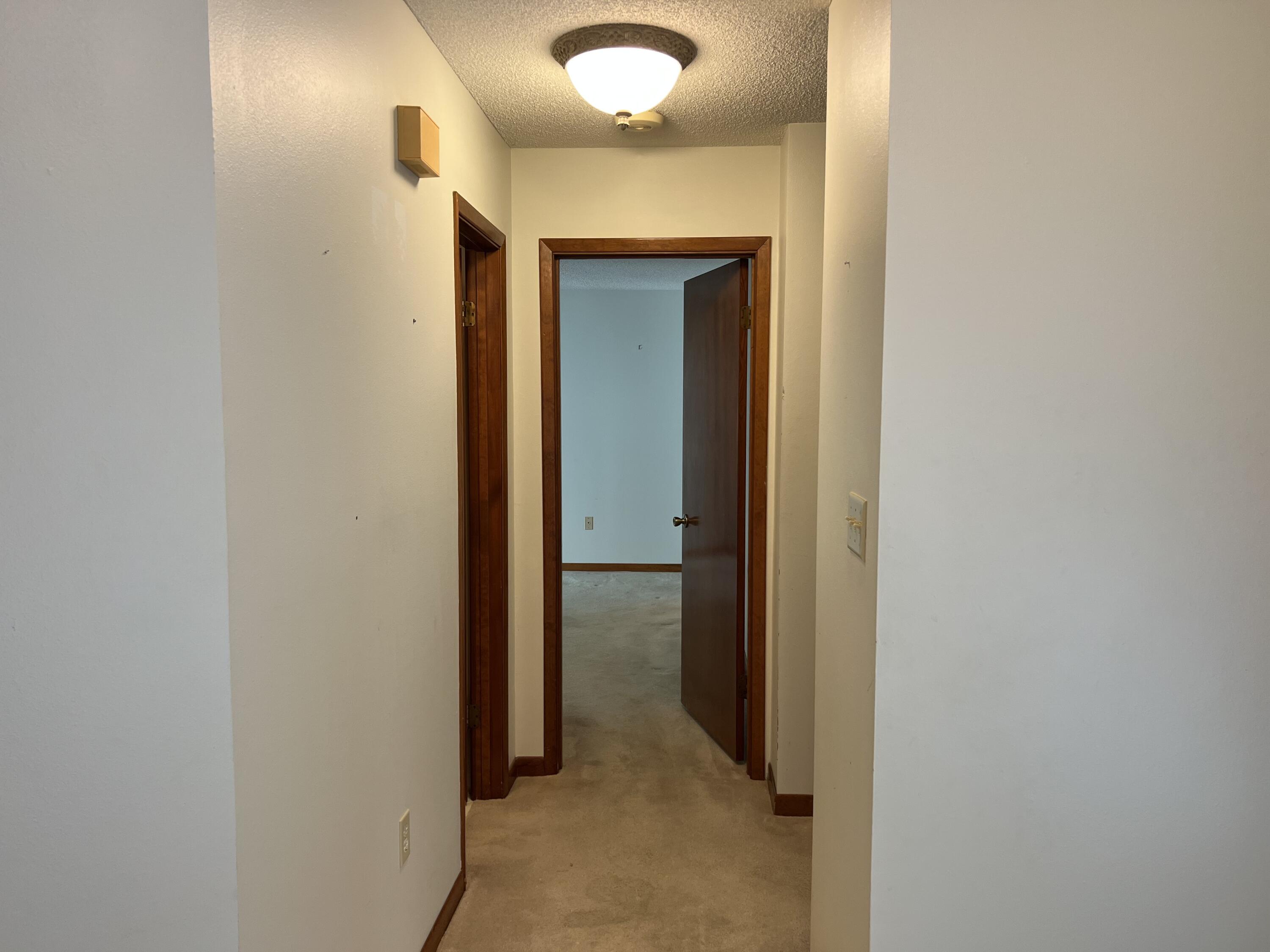 ROYAL OAK VILLAS BLUEWATER BAY - Residential